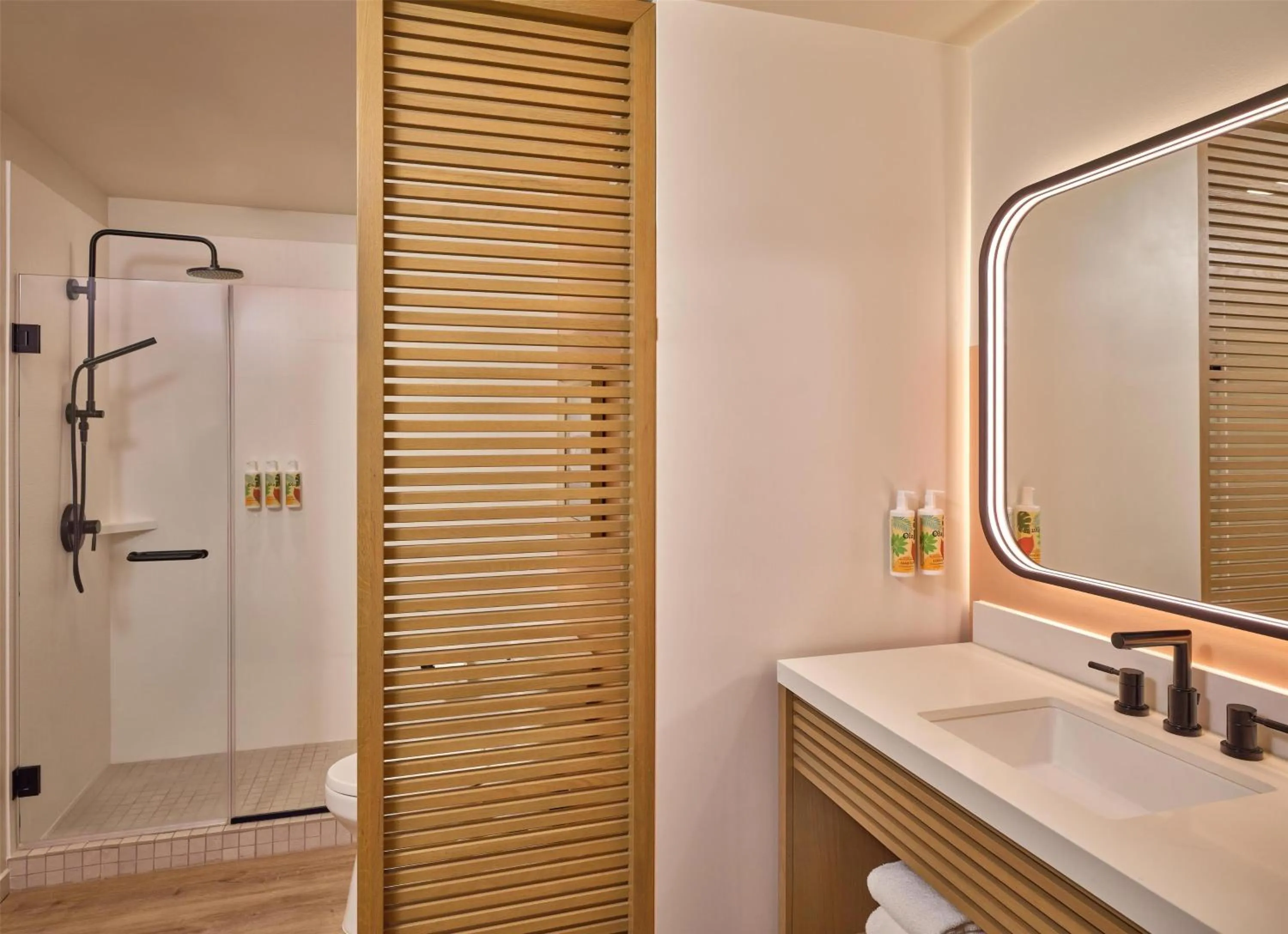 Bathroom in The Ambassador of Waikiki, Tapestry Collection by Hilton