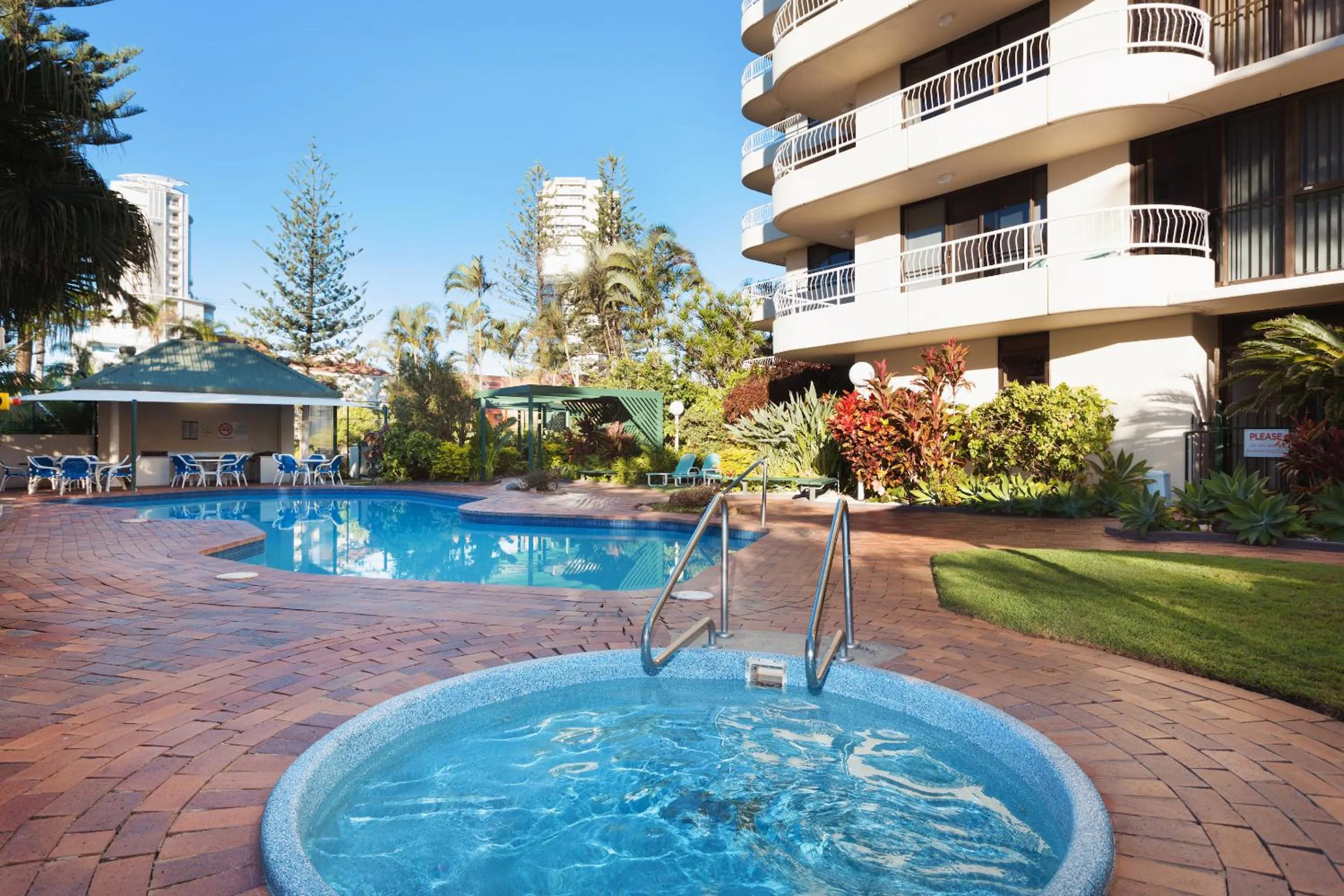 Area and facilities in Capricornia Apartments