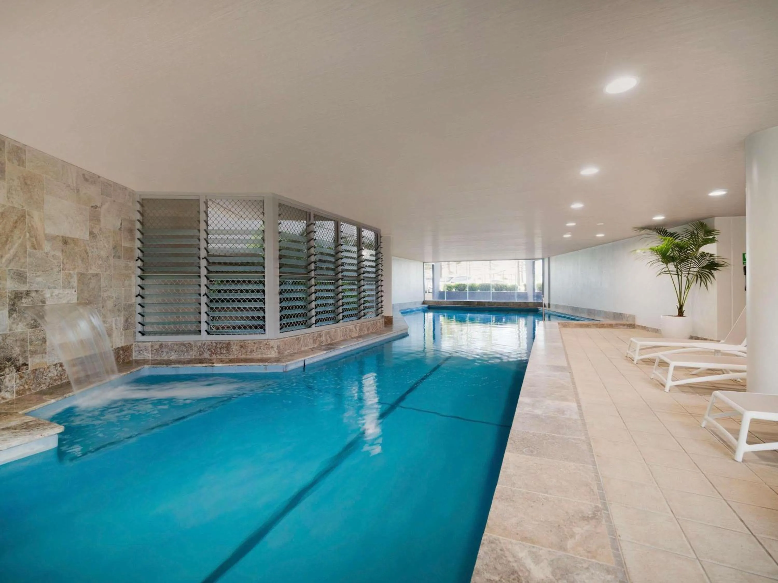 Property building in Mantra The Observatory