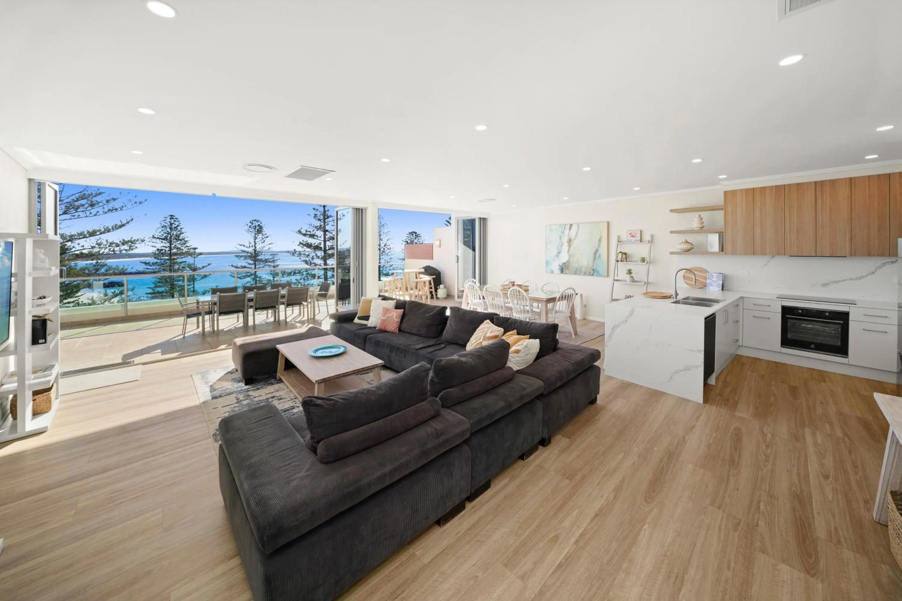 Dining area in Mantra The Observatory