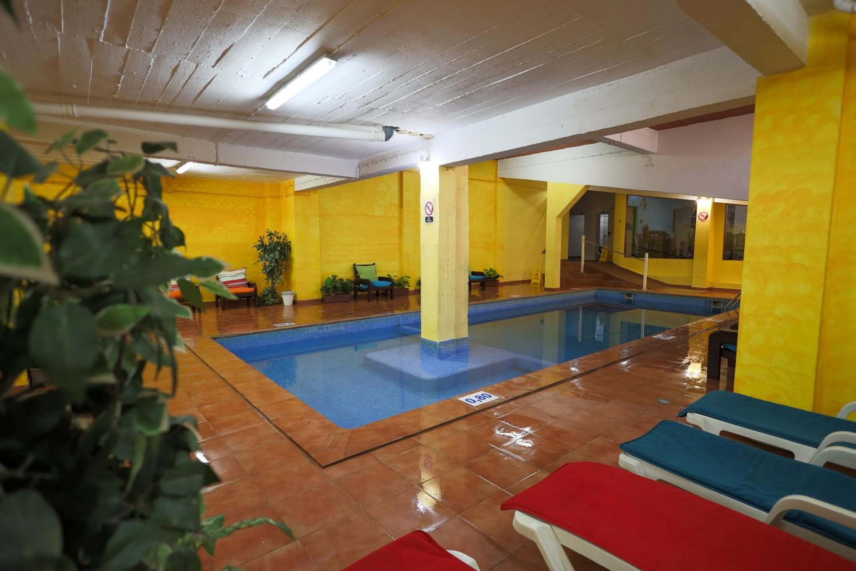 Swimming pool in Portimão Center Hotel by Umbral