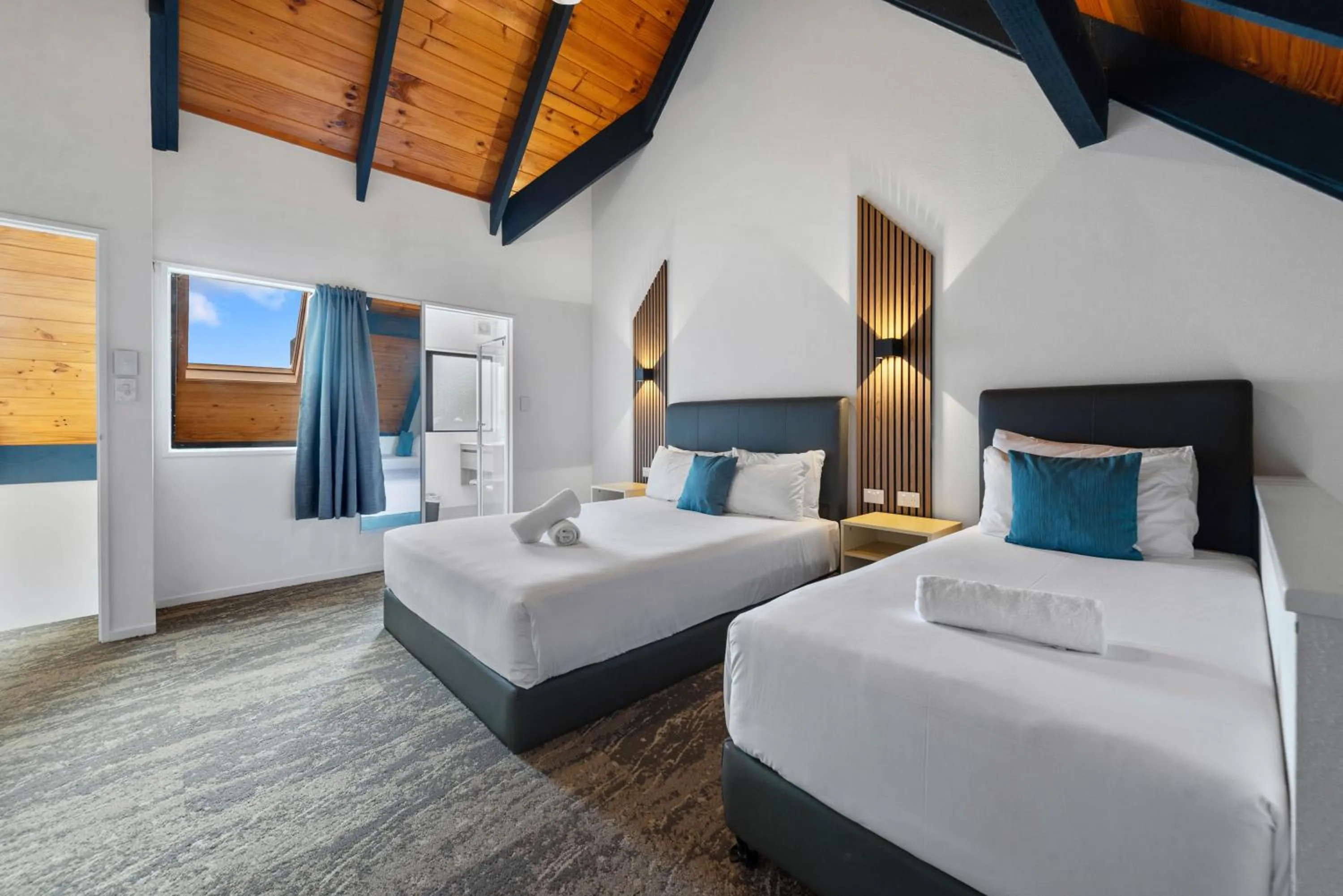 Bed in Wylie Court Motor Lodge