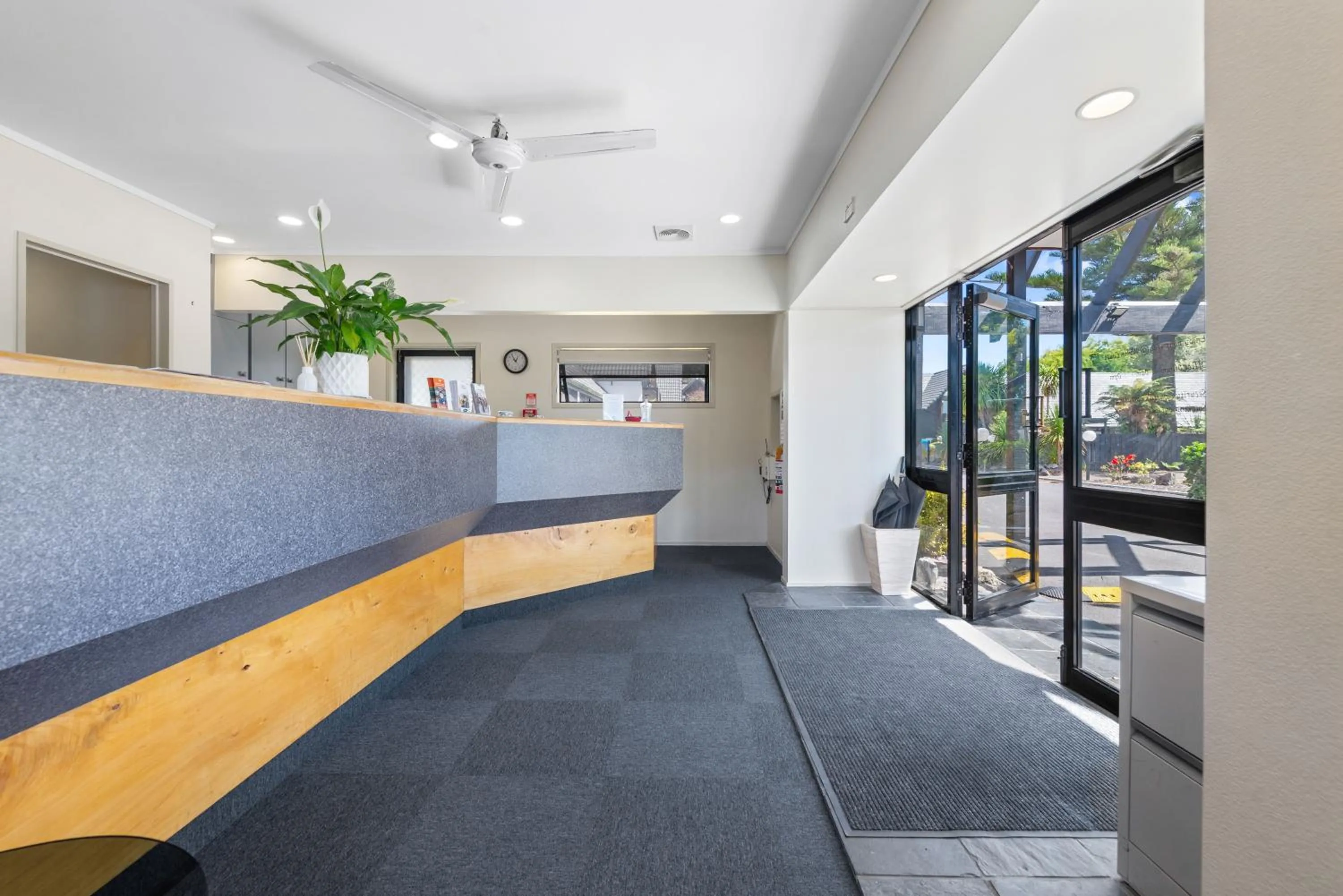 Lobby or reception in Wylie Court Motor Lodge