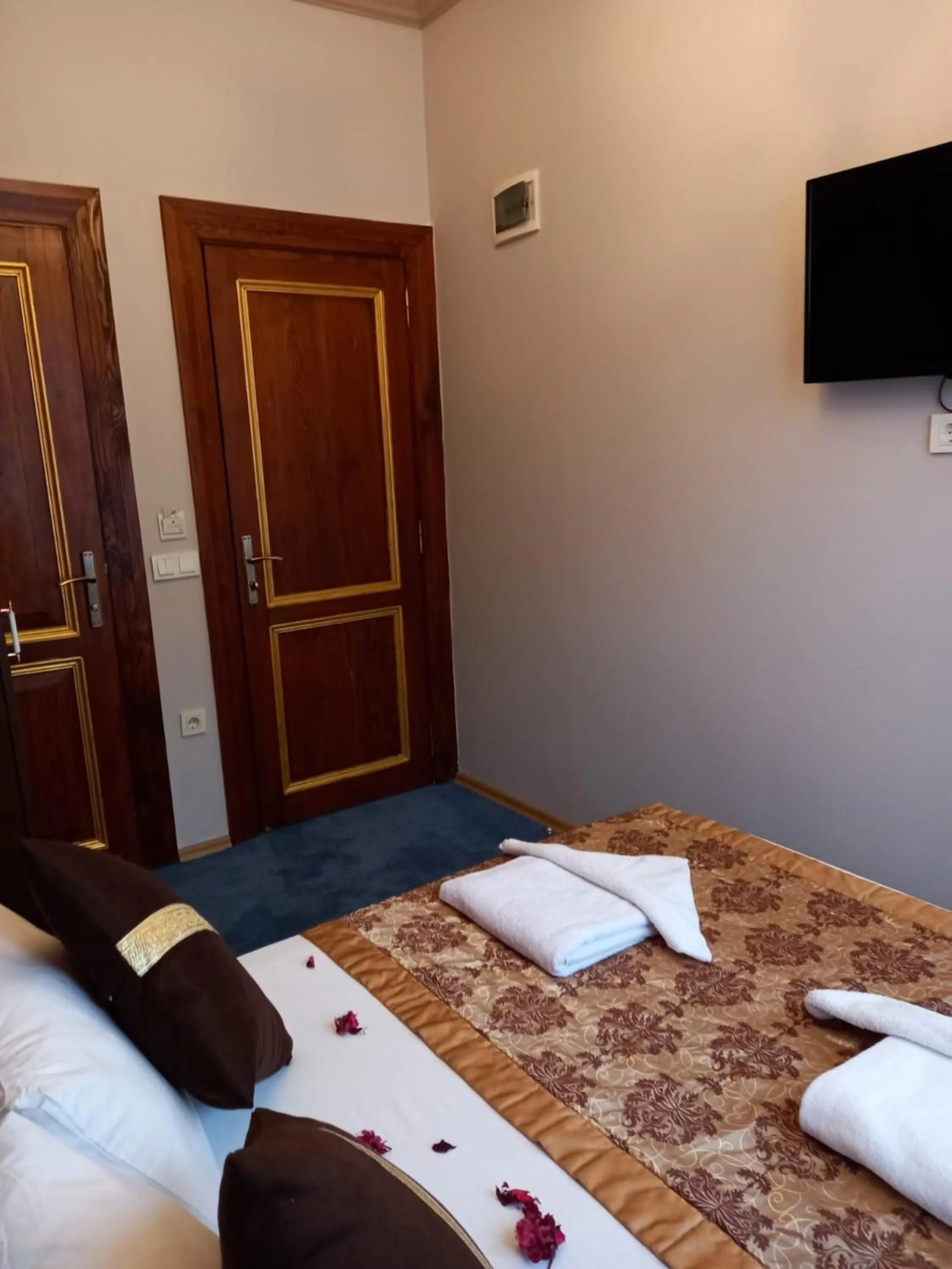 Bedroom, Bed in Emirhan Hotel, Sultanahmet