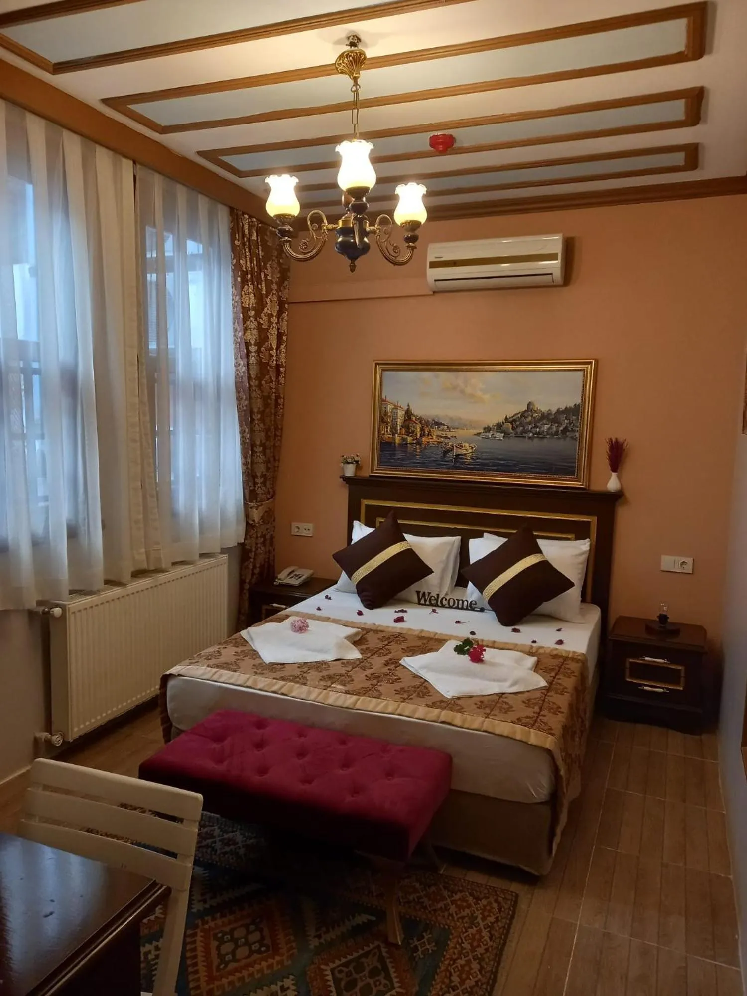 Bedroom, Bed in Emirhan Hotel, Sultanahmet
