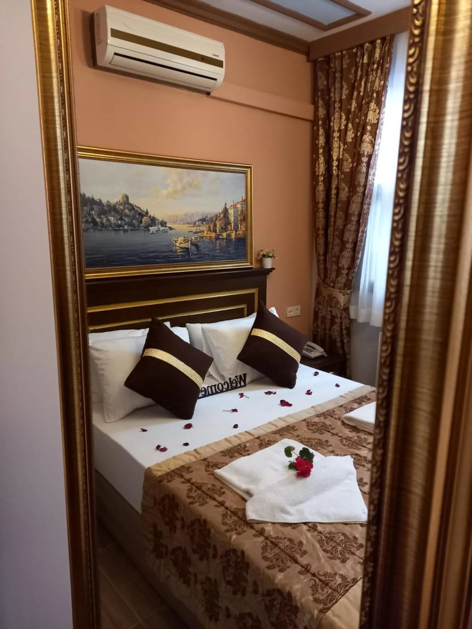 Bedroom, Bed in Emirhan Hotel, Sultanahmet