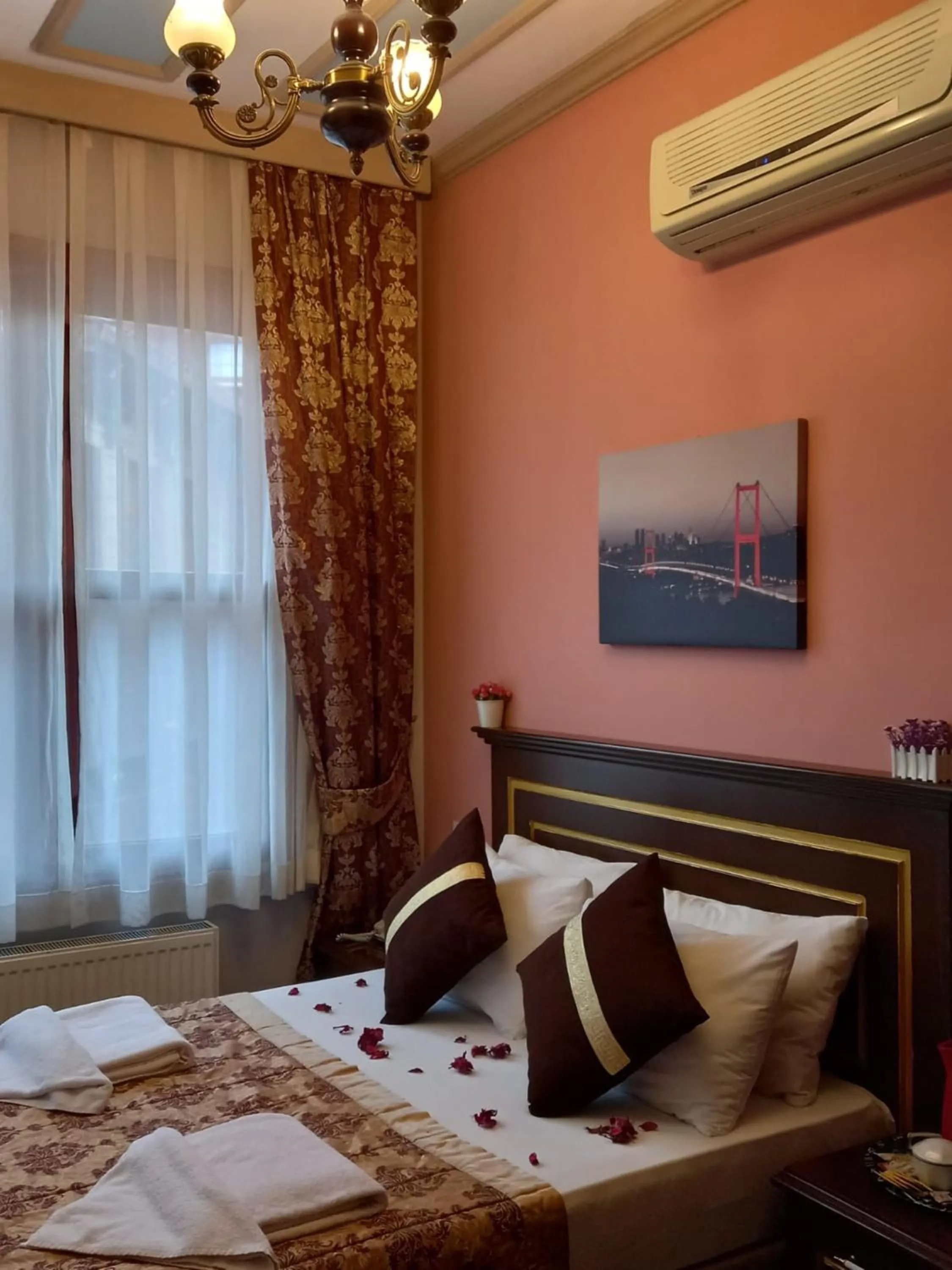 Bedroom, Bed in Emirhan Hotel, Sultanahmet