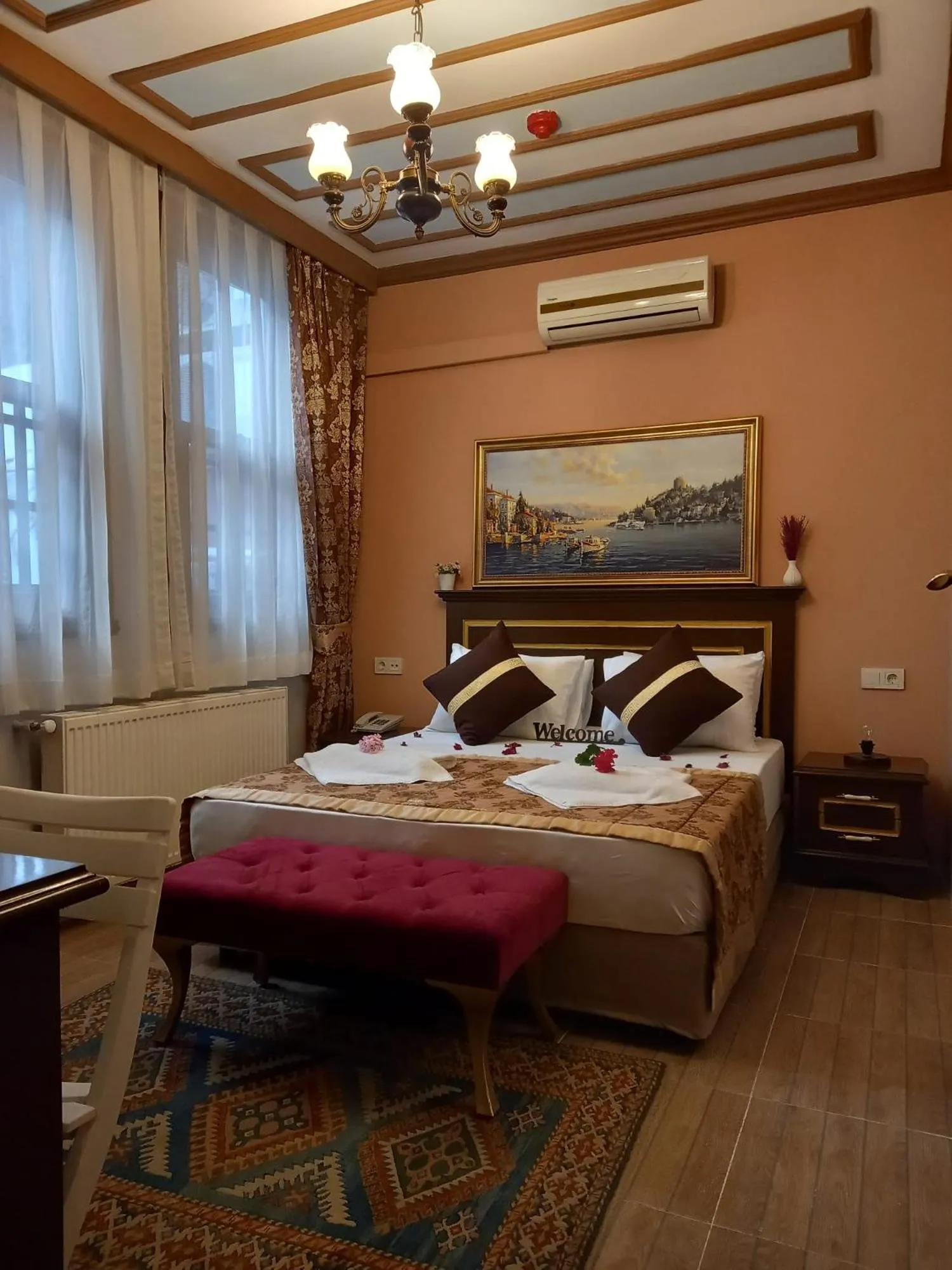 Bedroom, Bed in Emirhan Hotel, Sultanahmet