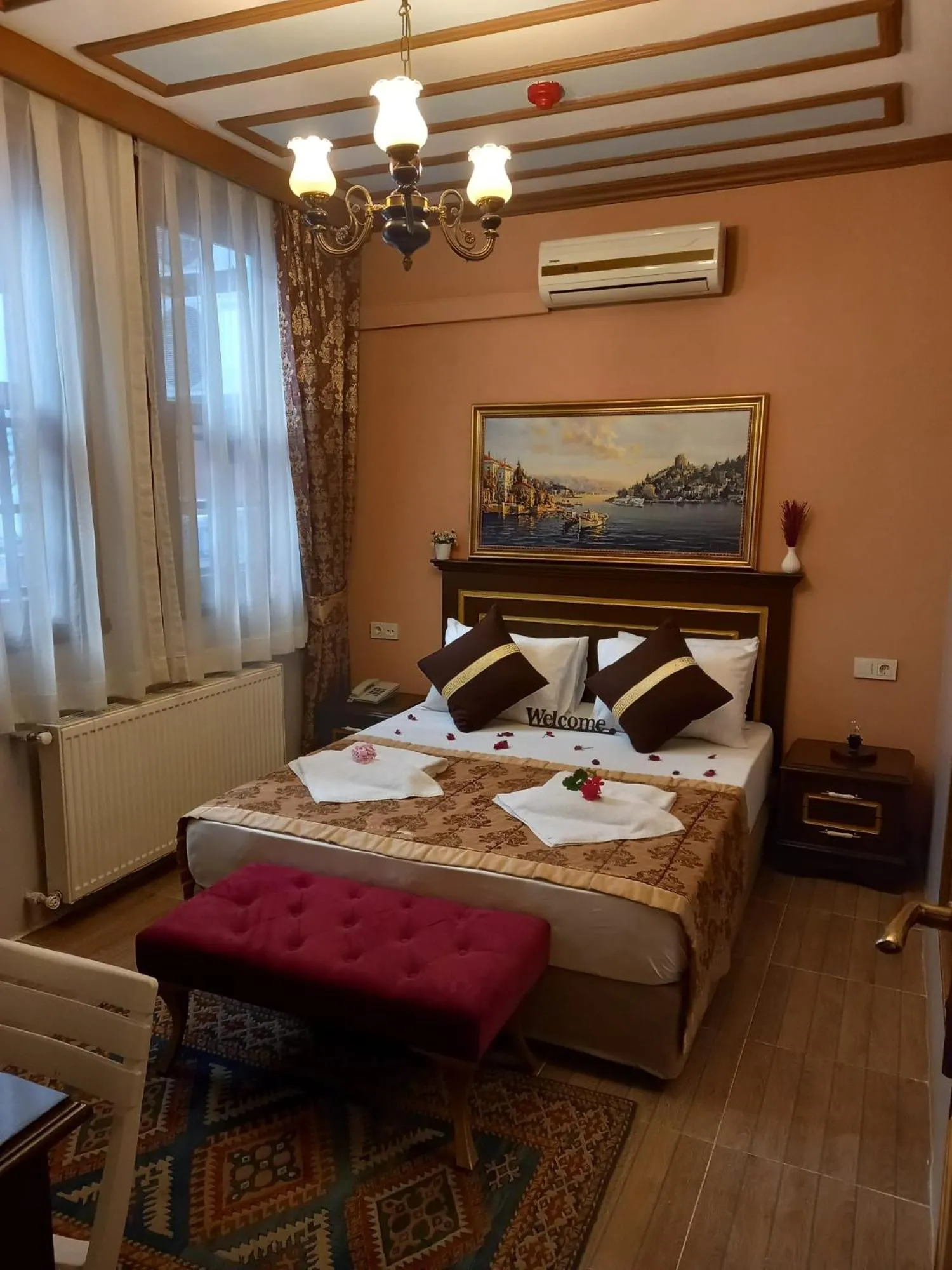 Bedroom, Bed in Emirhan Hotel, Sultanahmet