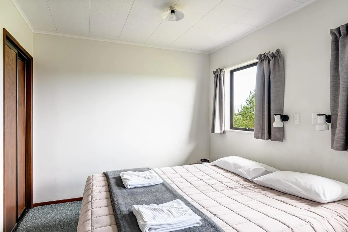 Bed in Motueka Garden Motel