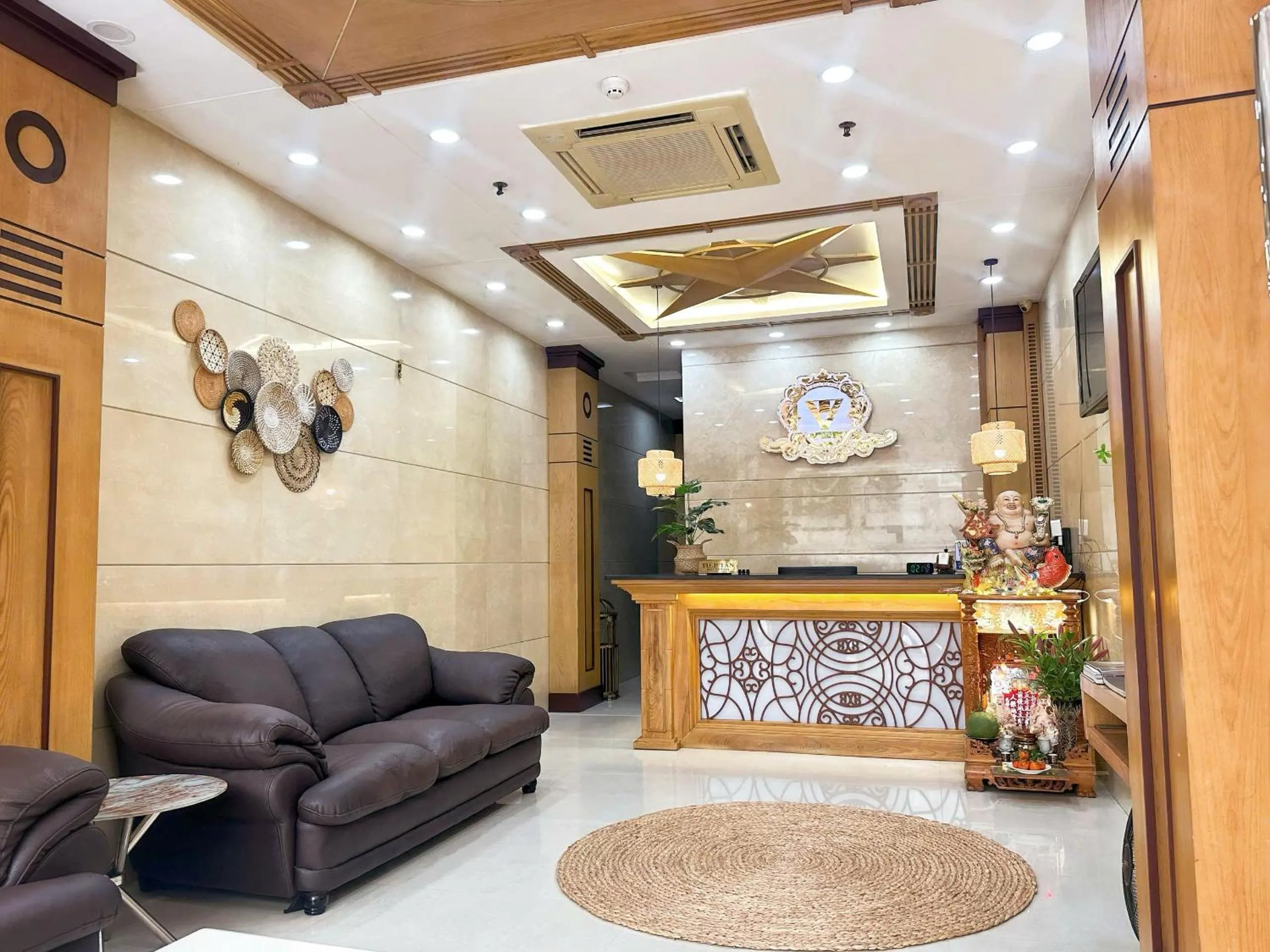 Living room in Vuong Tai Hotel