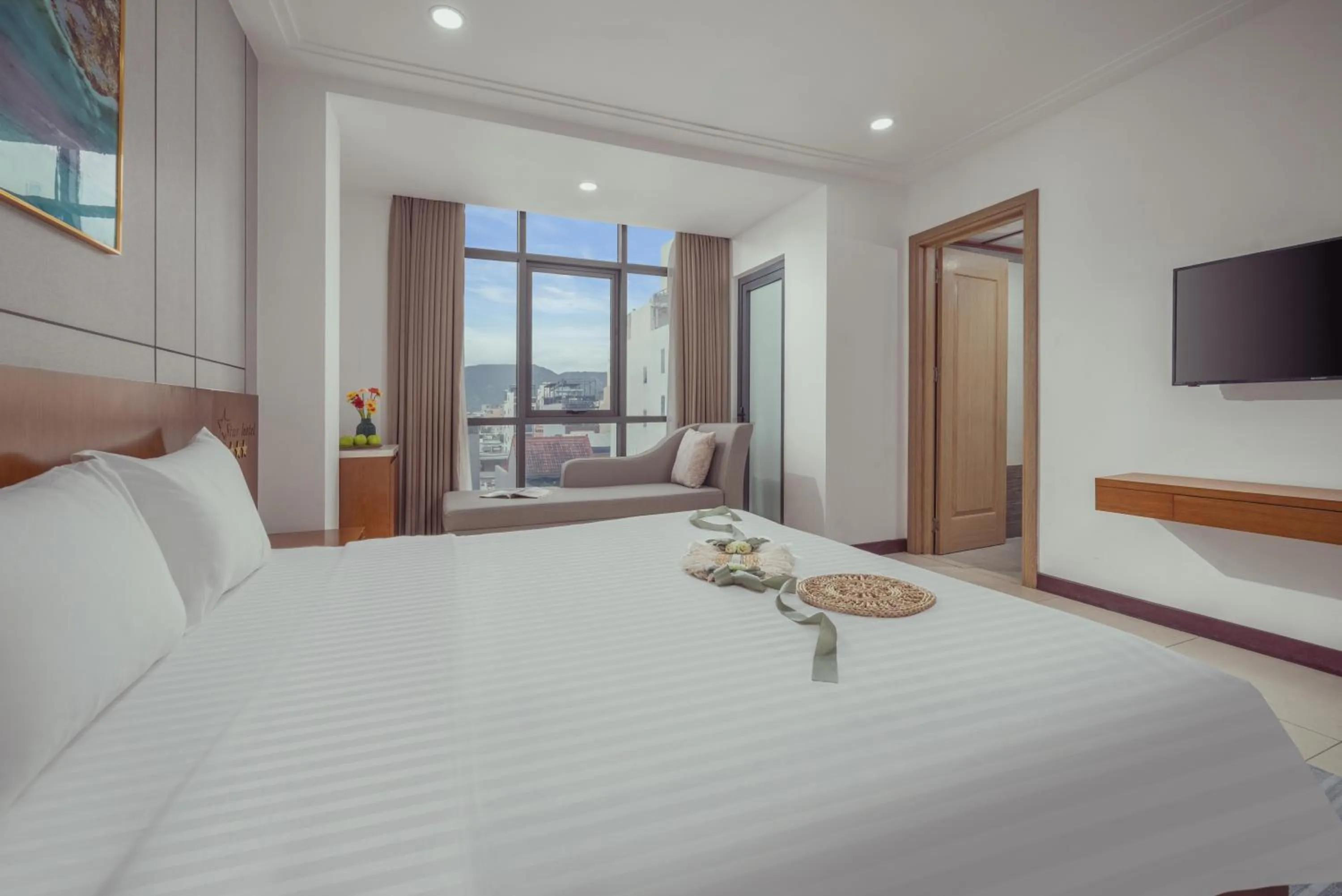 Bed in Star Hotel and Fitness- Free Sauna