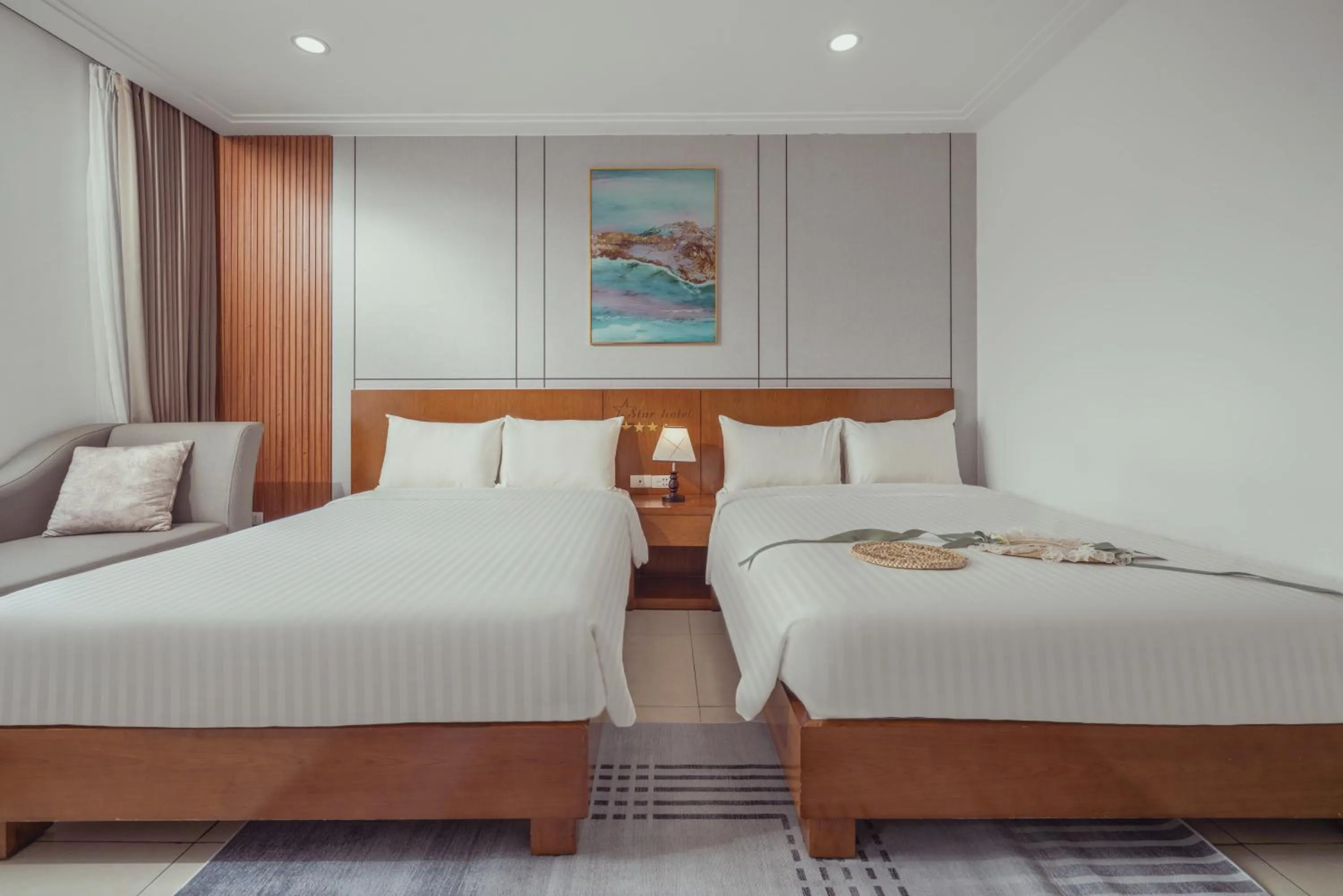 Bed in Star Hotel and Fitness- Free Sauna