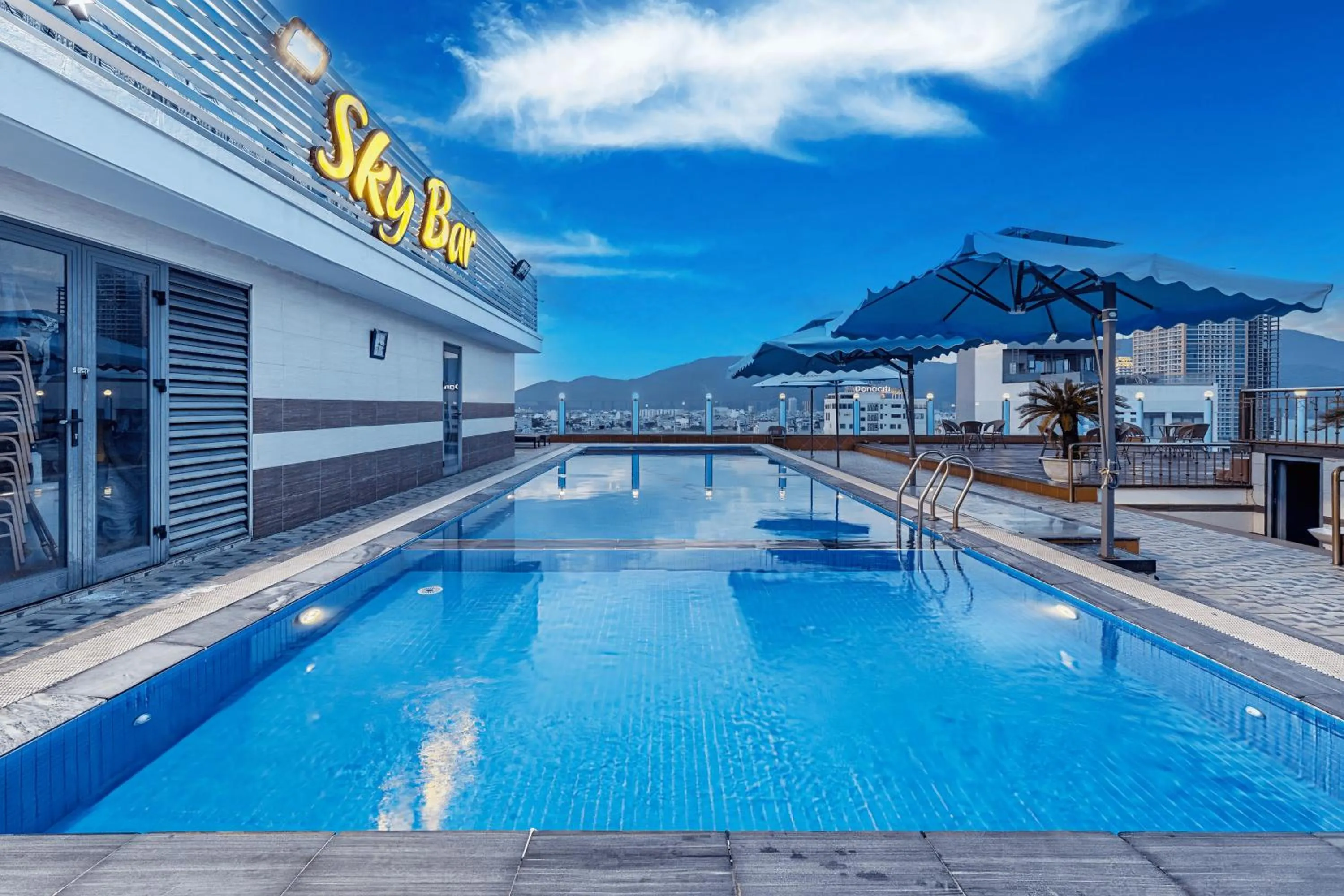 Property building in Star Hotel and Fitness- Free Sauna