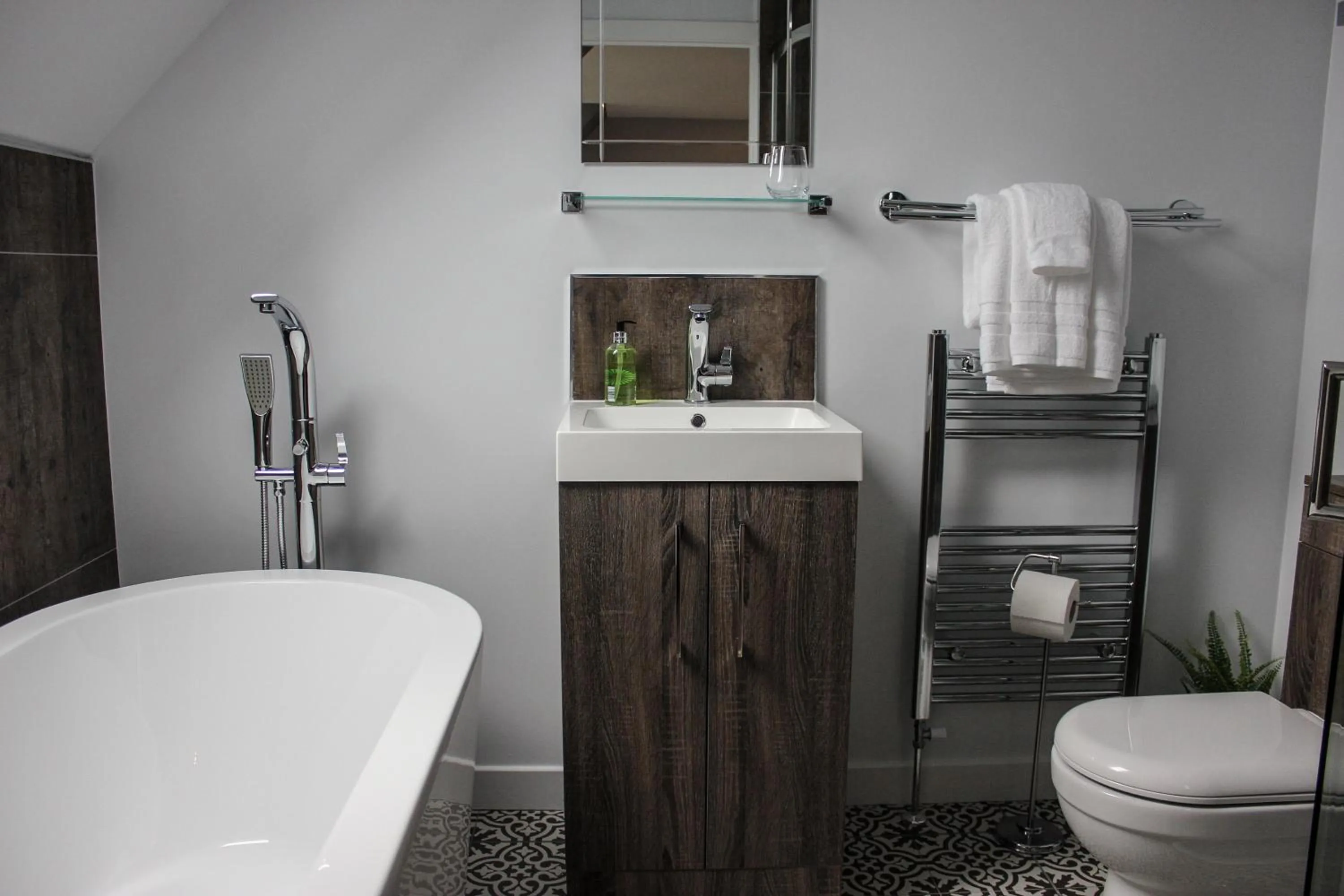 Bathroom in Bay and Bridge