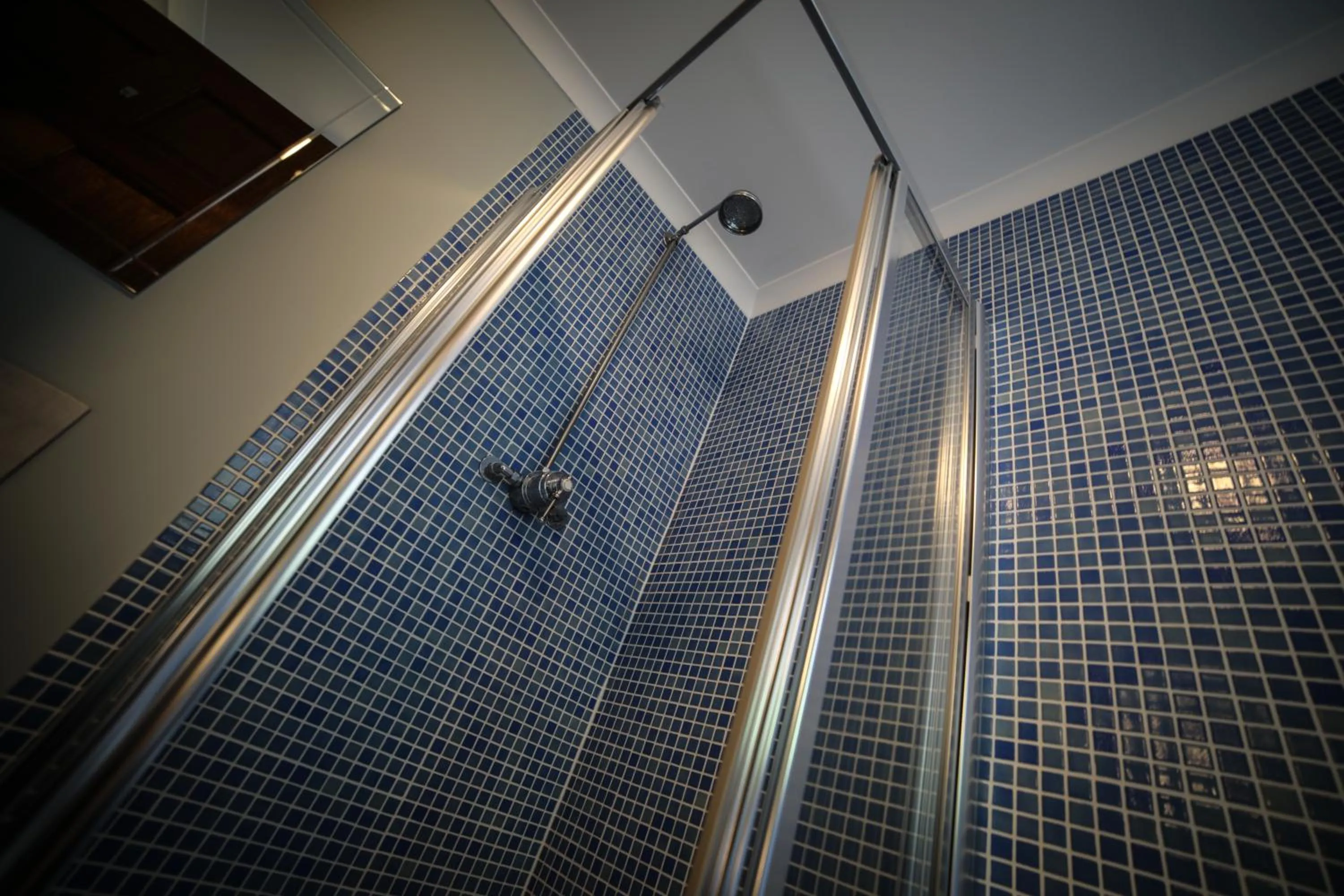 Bathroom in Bay and Bridge