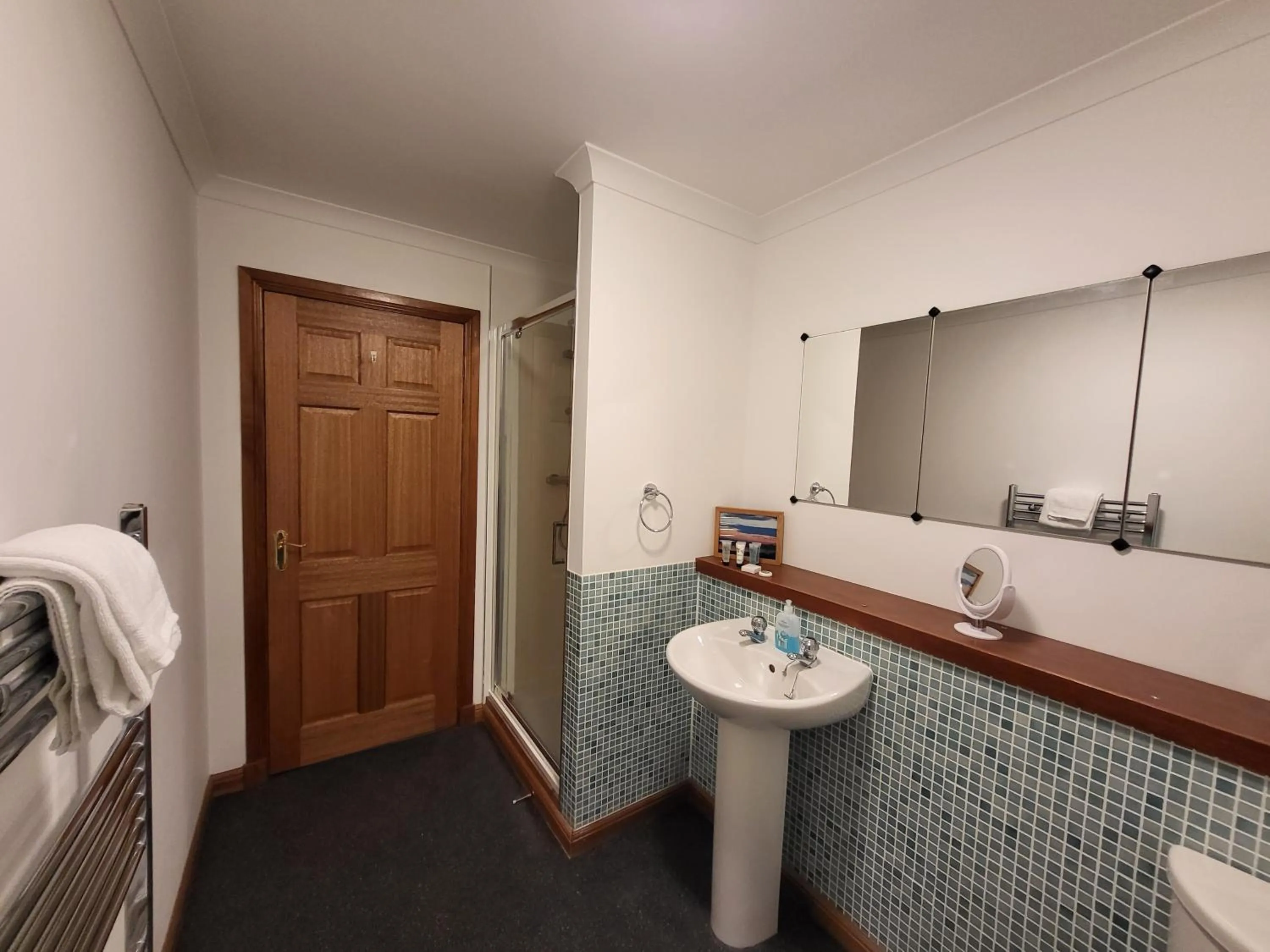 Bathroom in Bay and Bridge