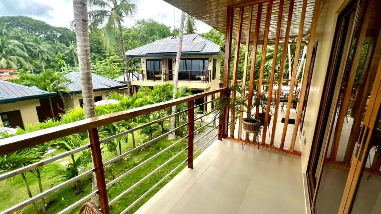 Southseas Beach Resort and Dive Center