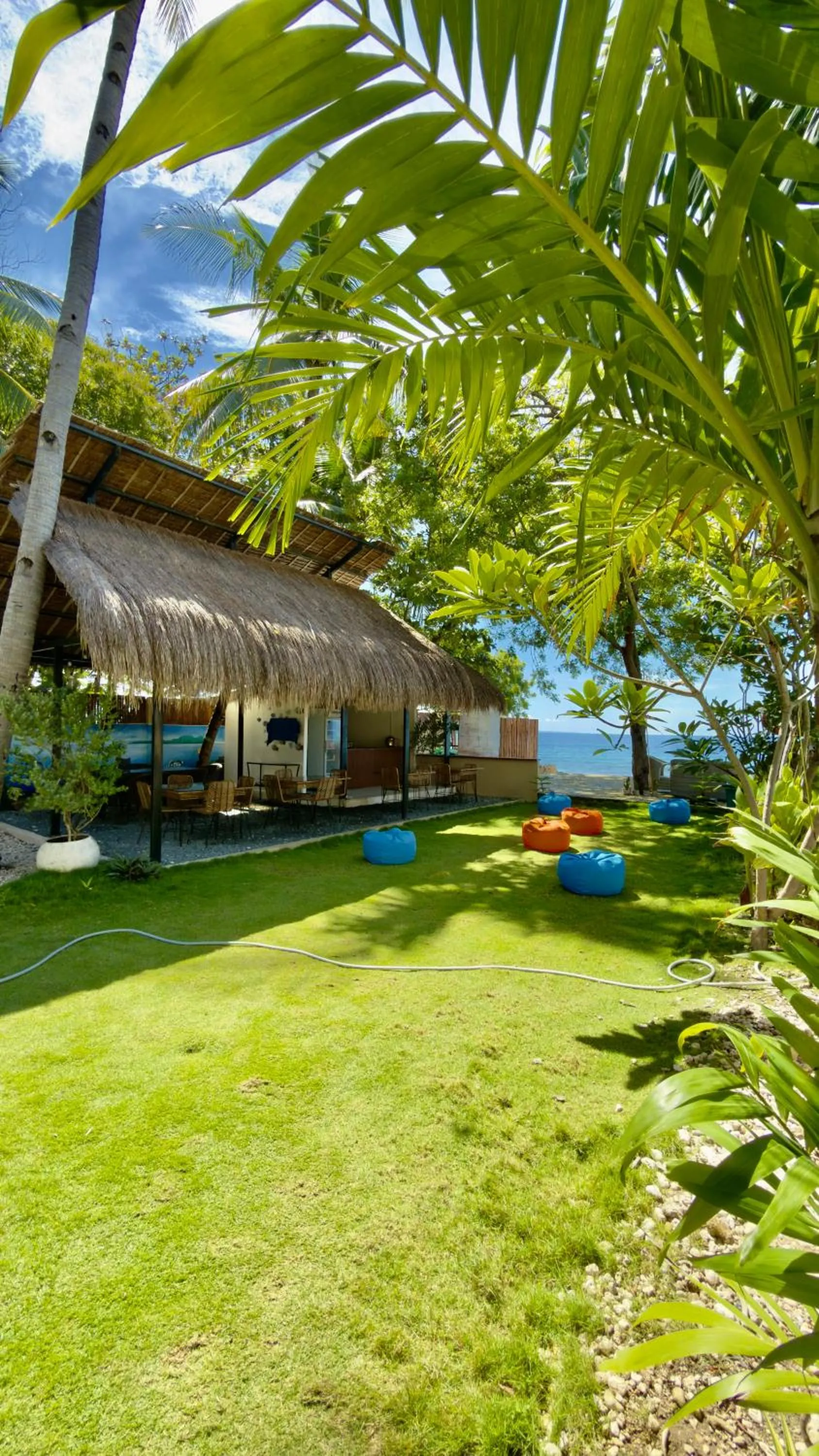 Southseas Beach Resort and Dive Center