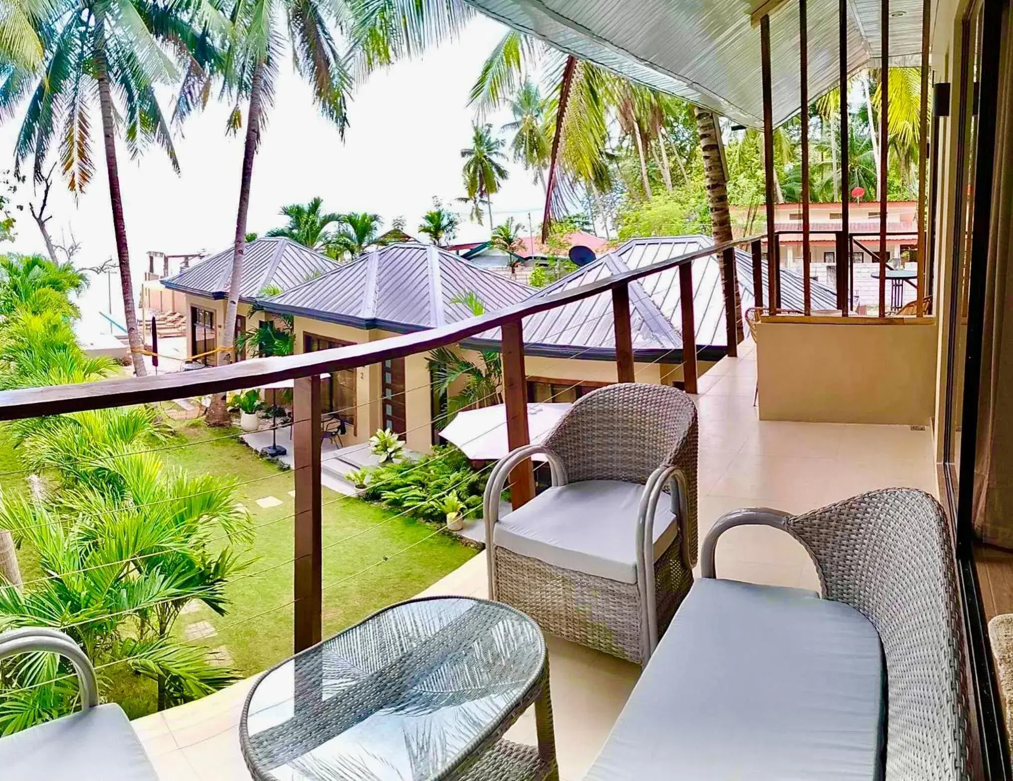 Apartment with Sea View in Southseas Beach Resort and Dive Center Apartment with Sea View in Southseas Beach Resort and Dive Center