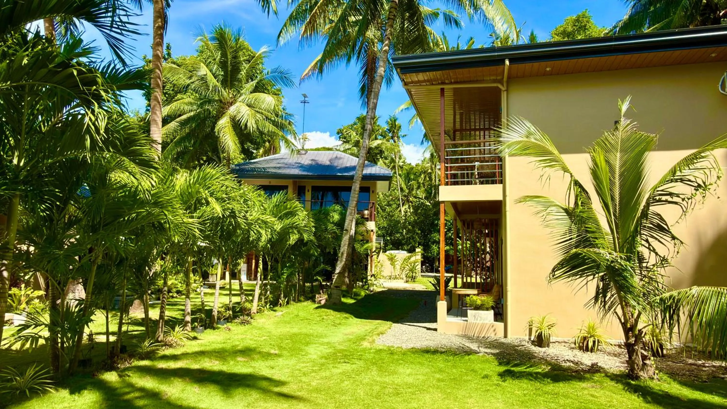 Southseas Beach Resort and Dive Center