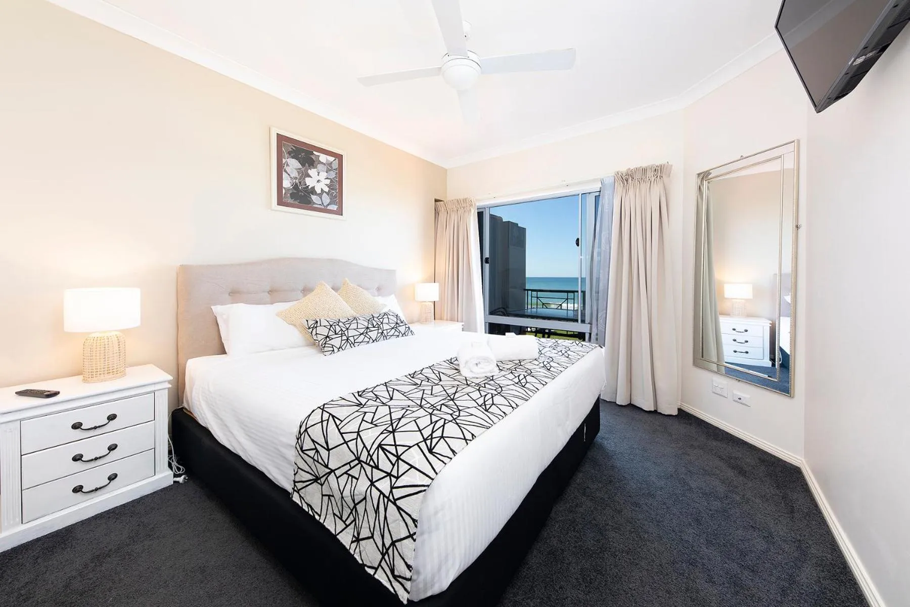 Bed in Meridian Beachside Apartments