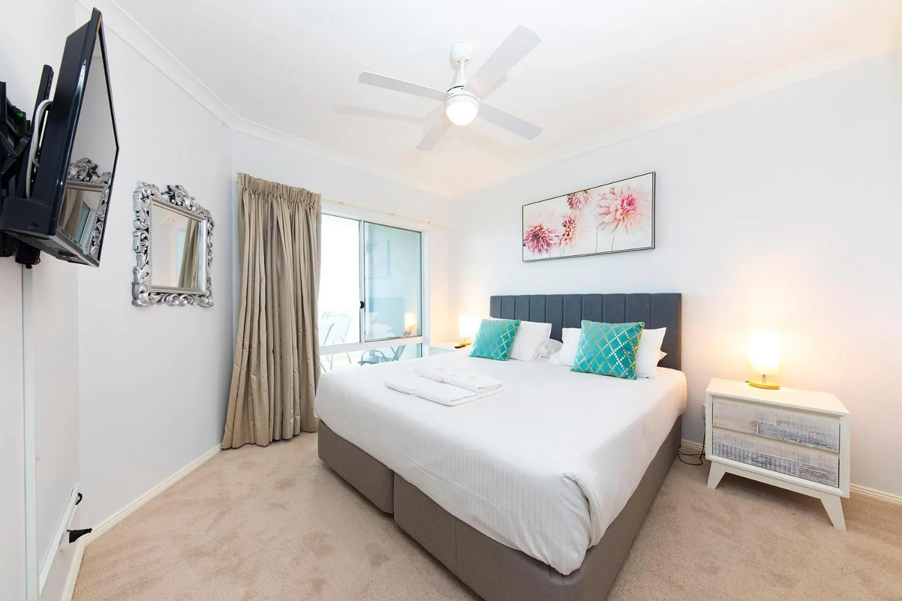 Bed in Meridian Beachside Apartments