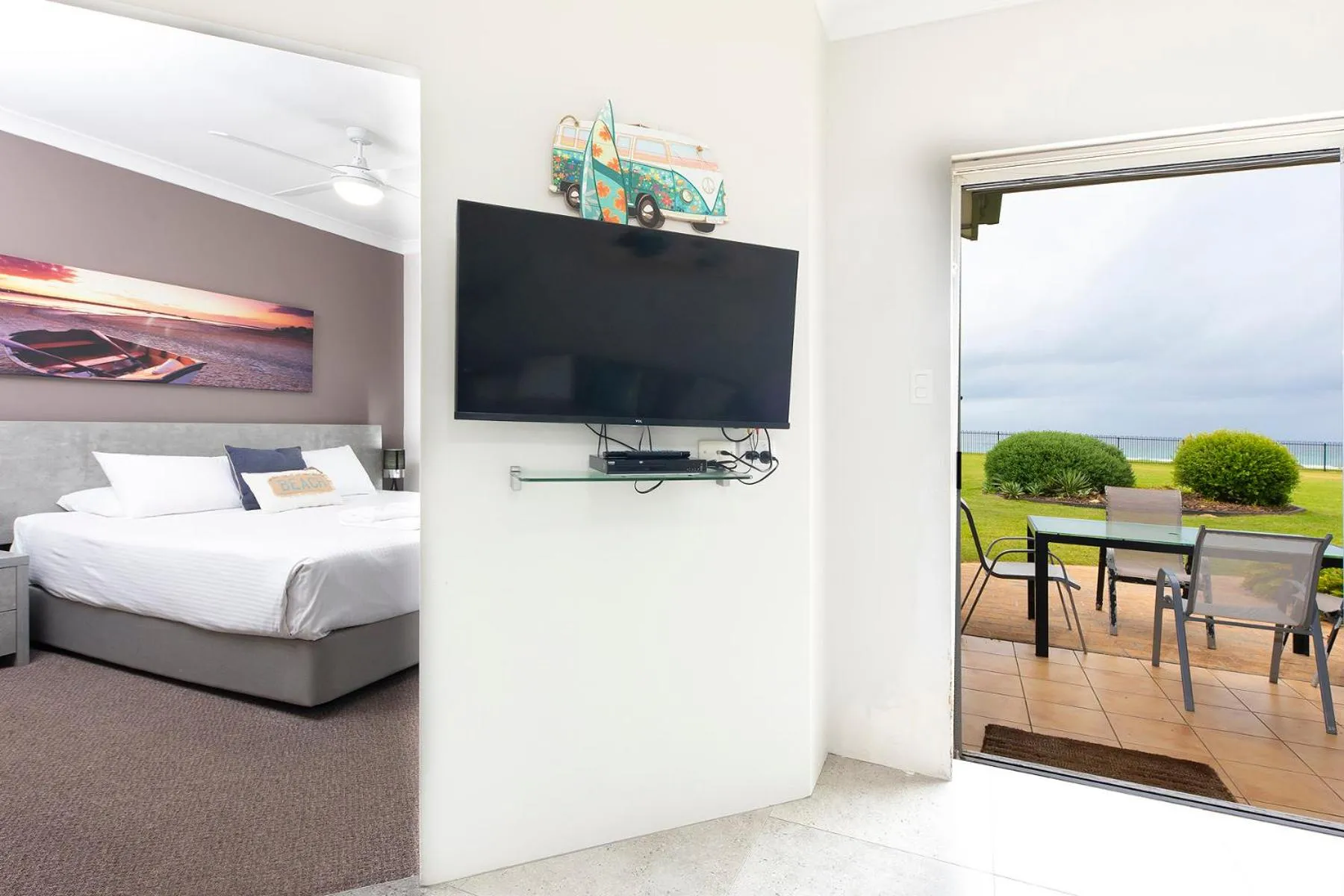 Bed in Meridian Beachside Apartments