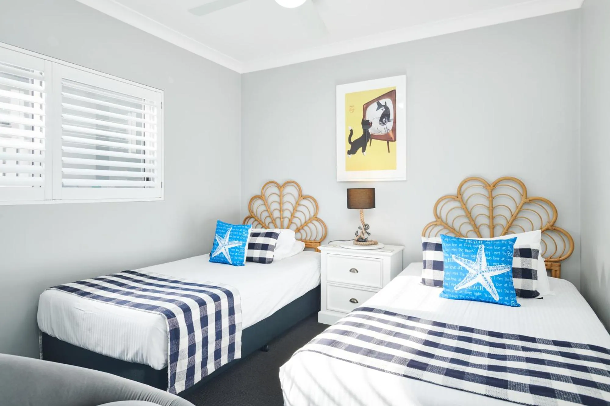 Bed in Meridian Beachside Apartments