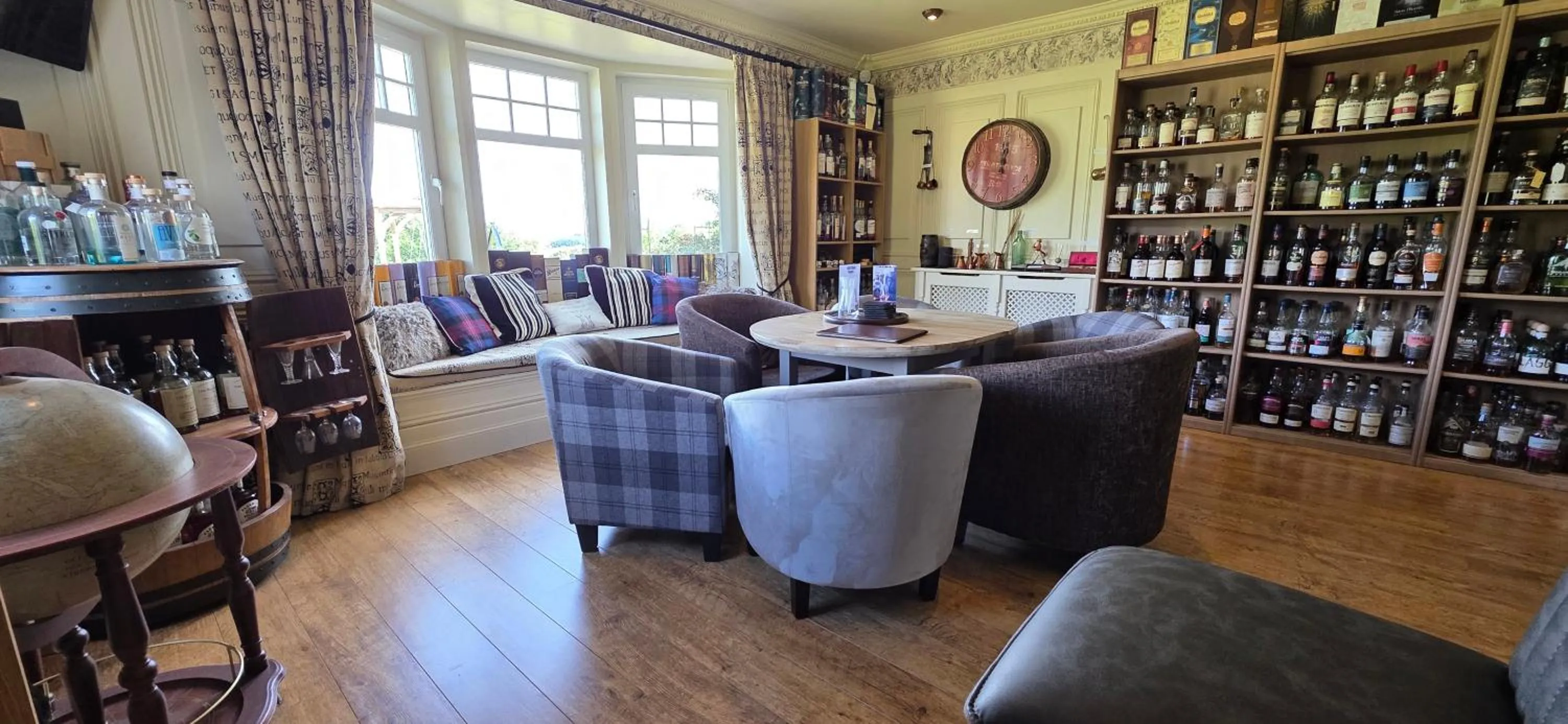 Lounge or bar in The Gables Whisky B&B