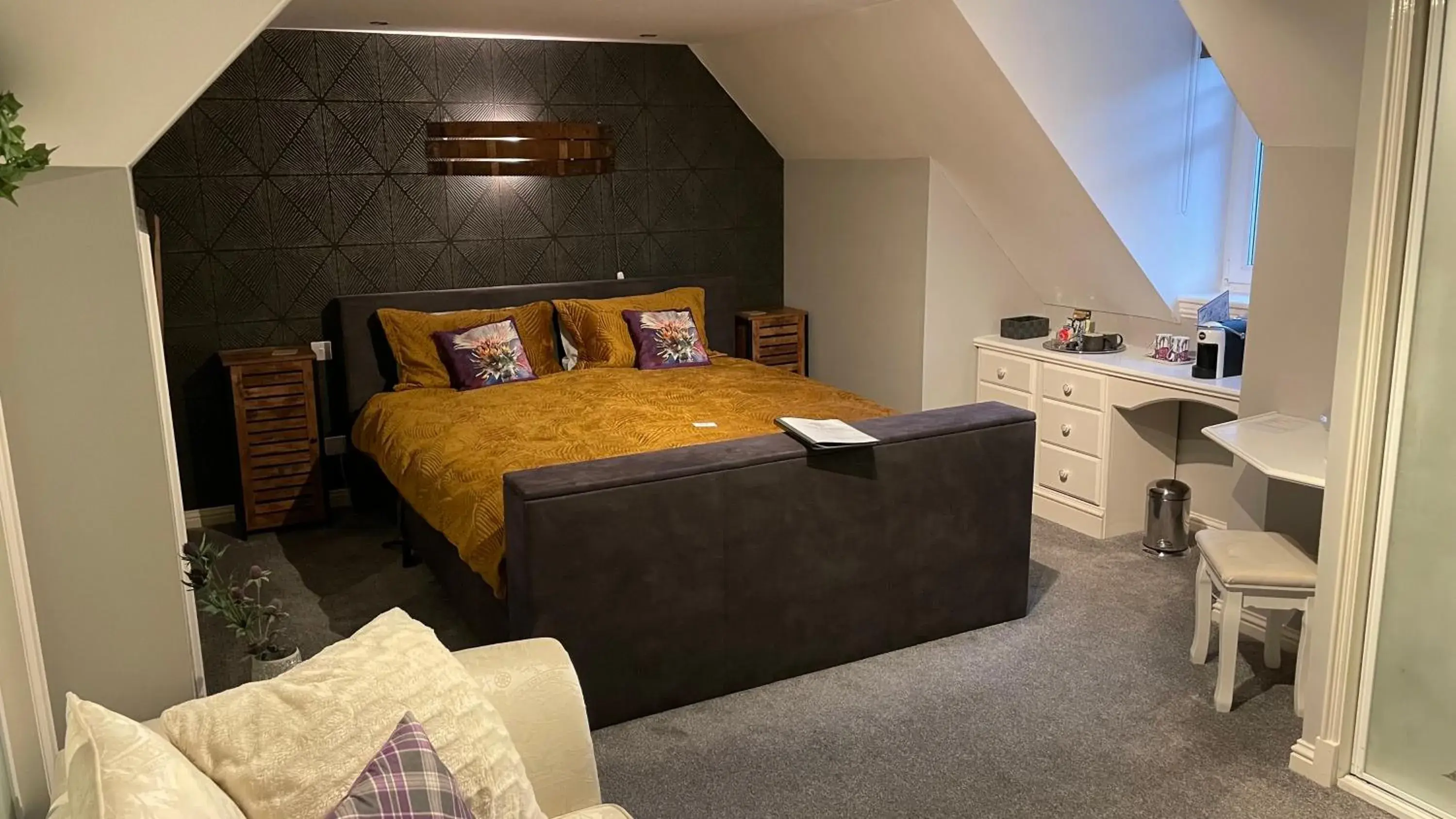 Deluxe Double Room in The Gables Whisky B&B Deluxe Double Room in The Gables Whisky B&B