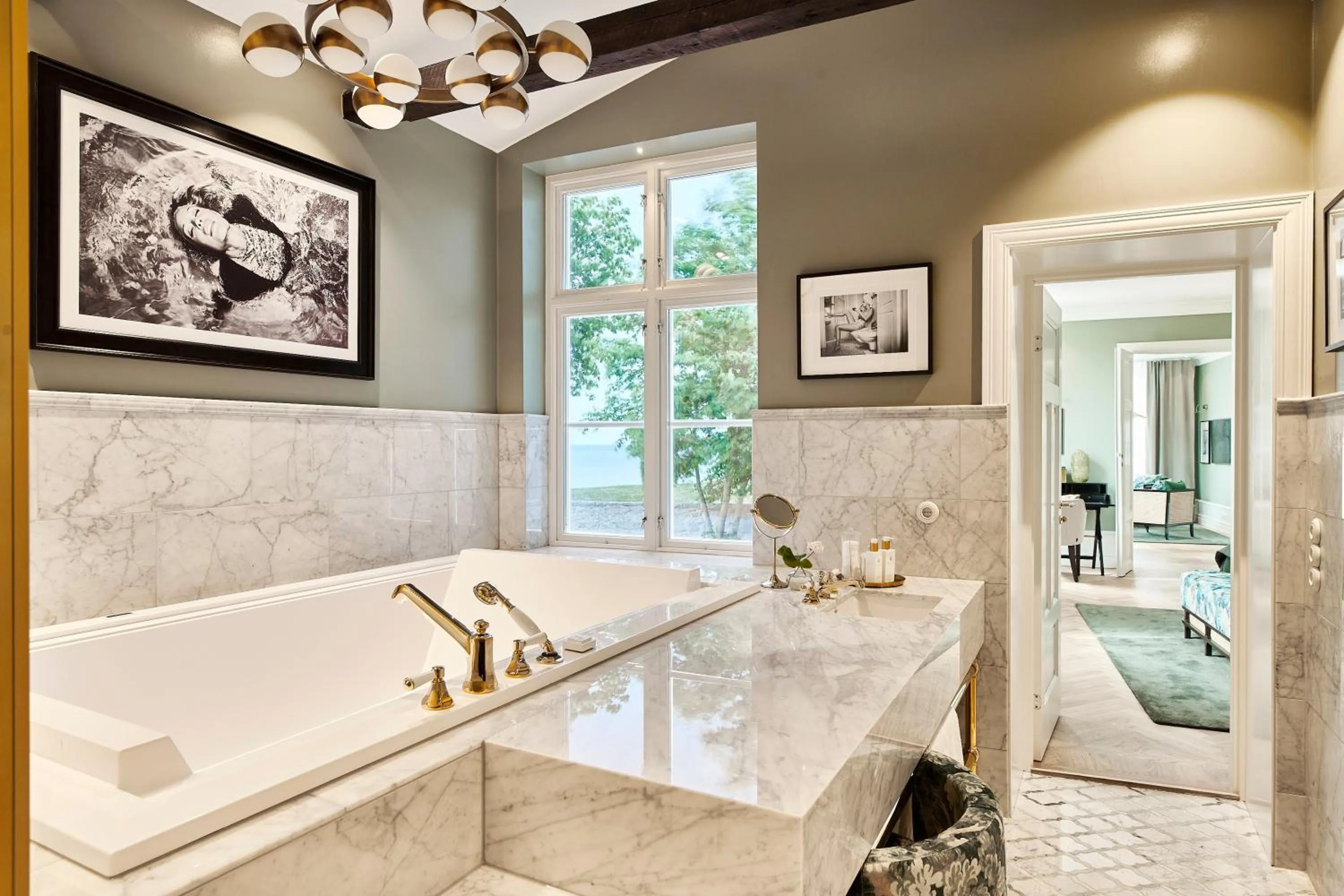 Hot Tub in Villa Alma