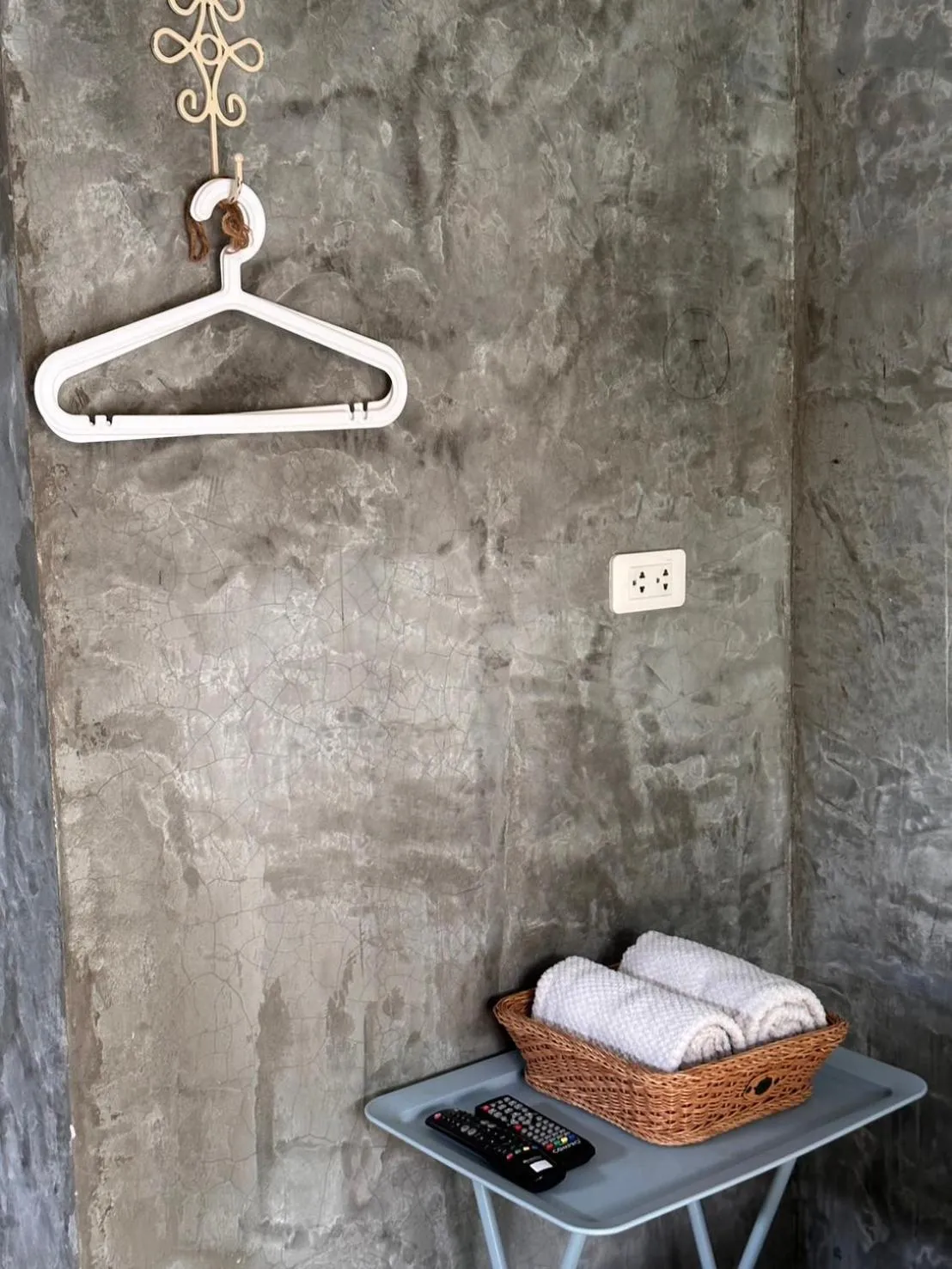 Bansuanrimnam Pakchong Resort