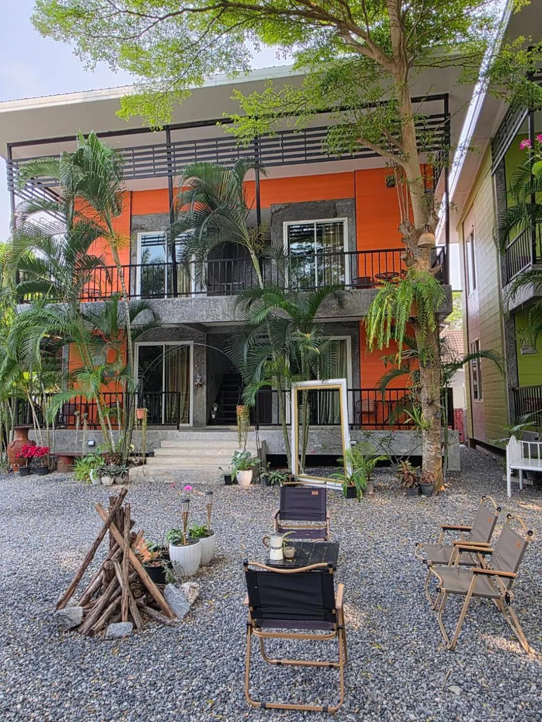 Garden in Bansuanrimnam Pakchong Resort