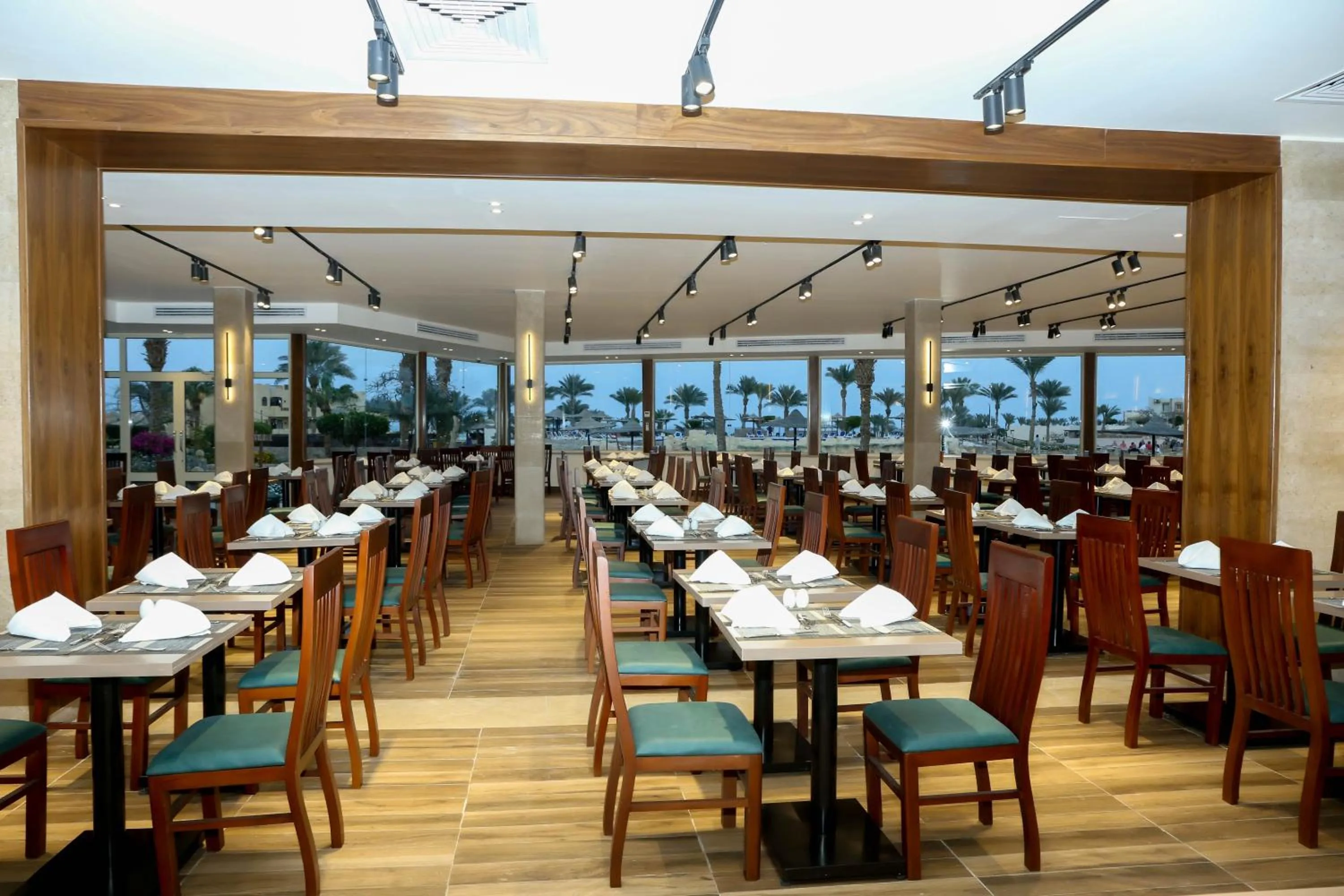 Restaurant/places to eat in Blend Elphistone Resort Marsa Alam