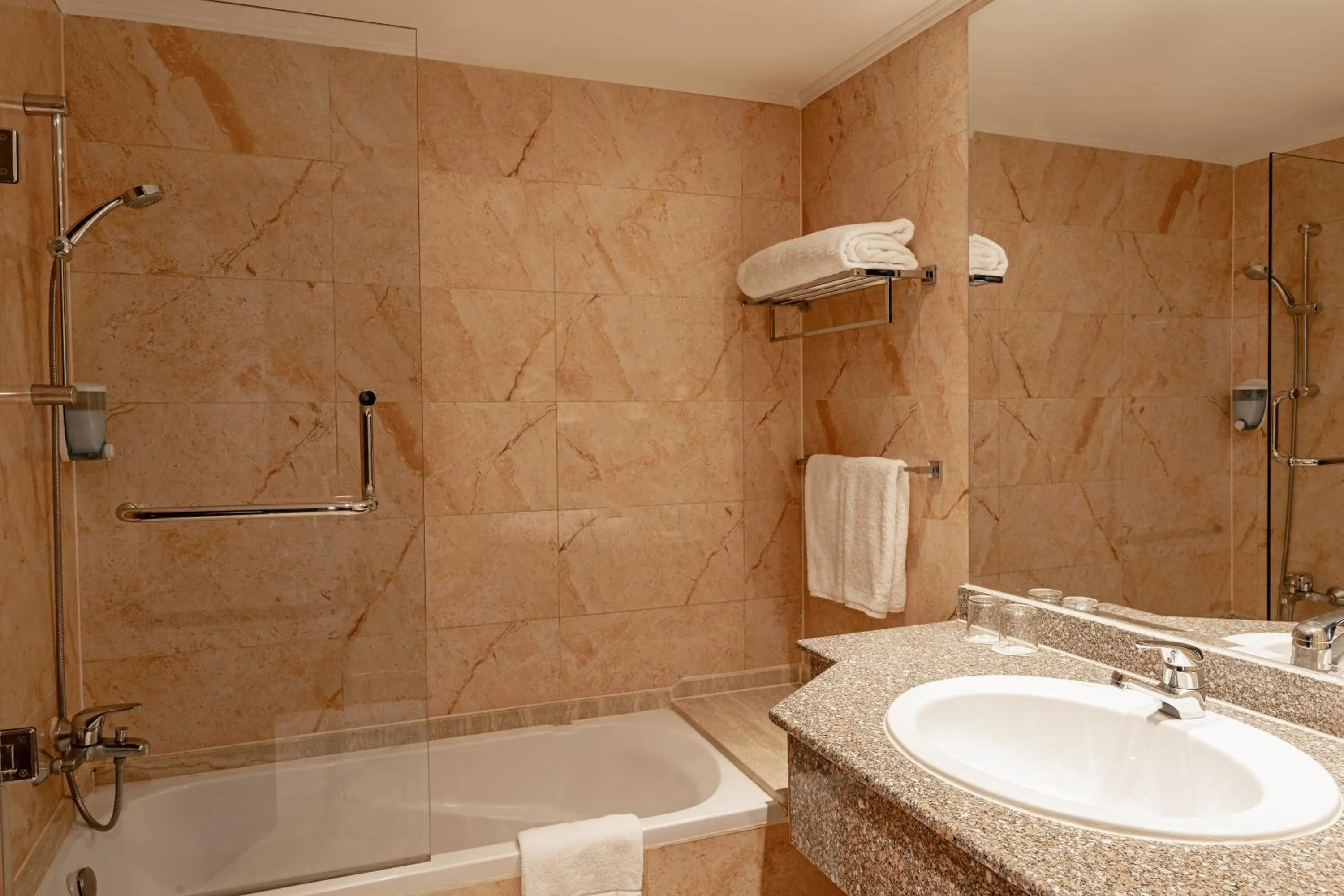 Bathroom in Blend Elphistone Resort Marsa Alam