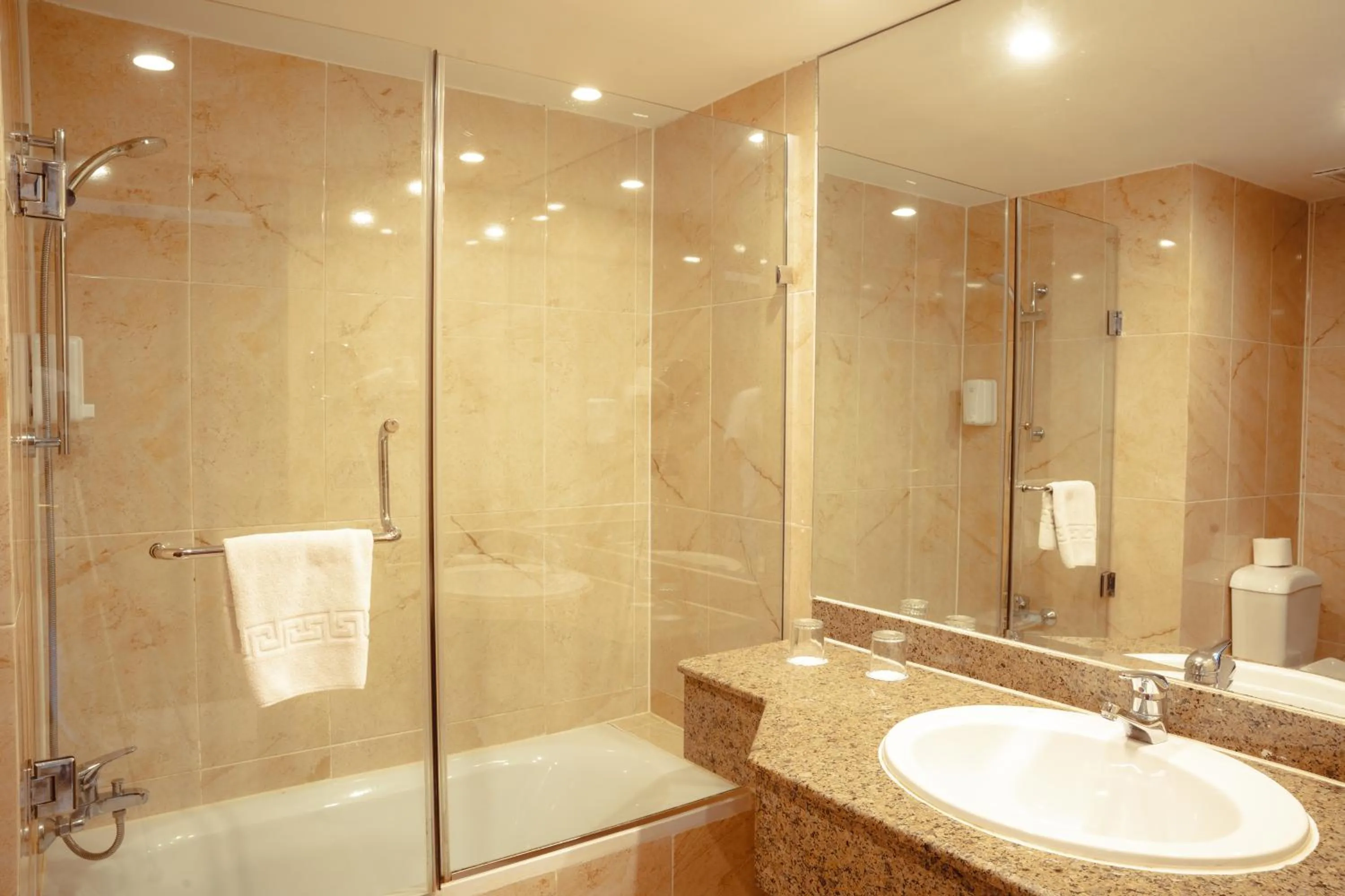 Bathroom in Blend Elphistone Resort Marsa Alam