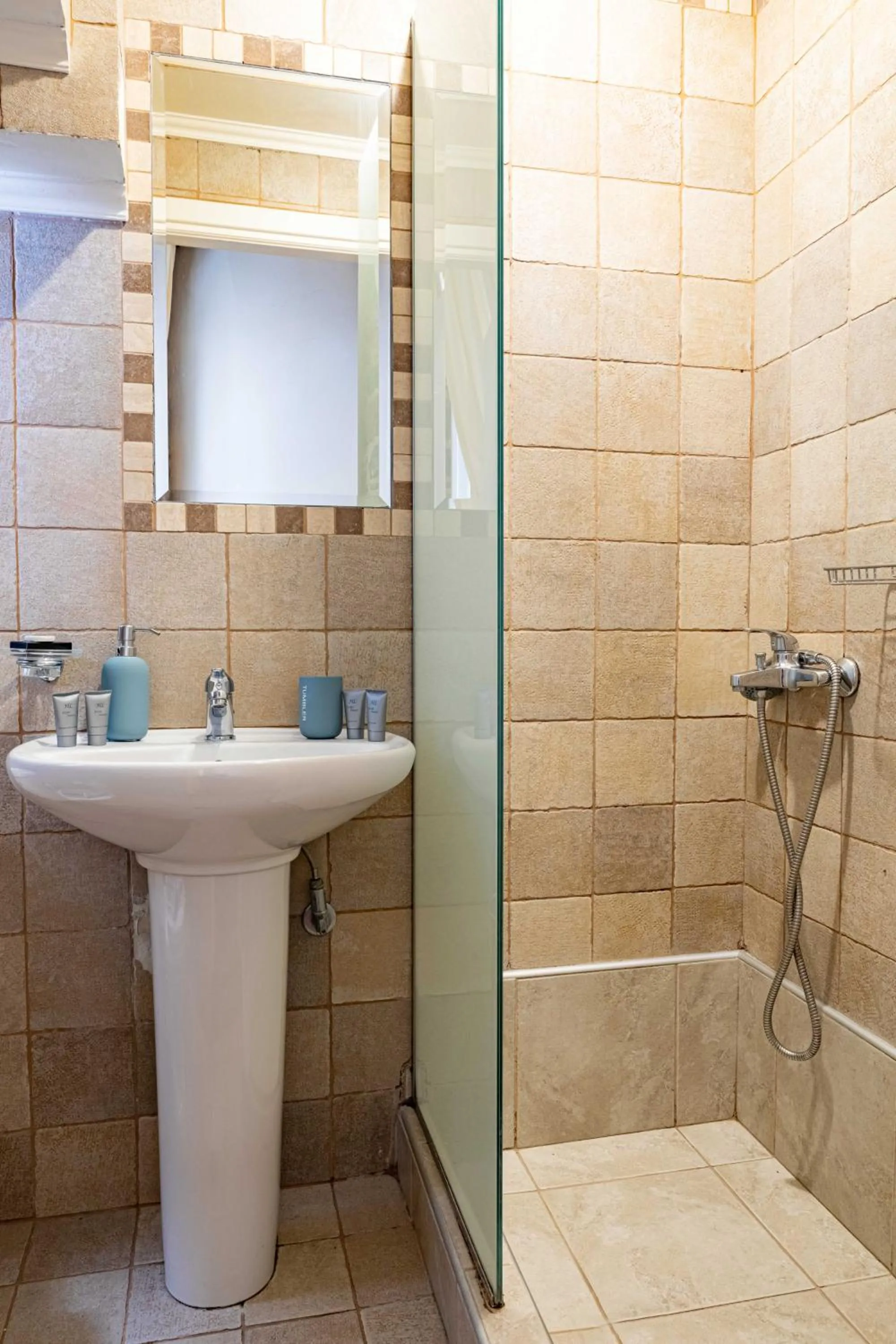 Bathroom in Althaia Pension