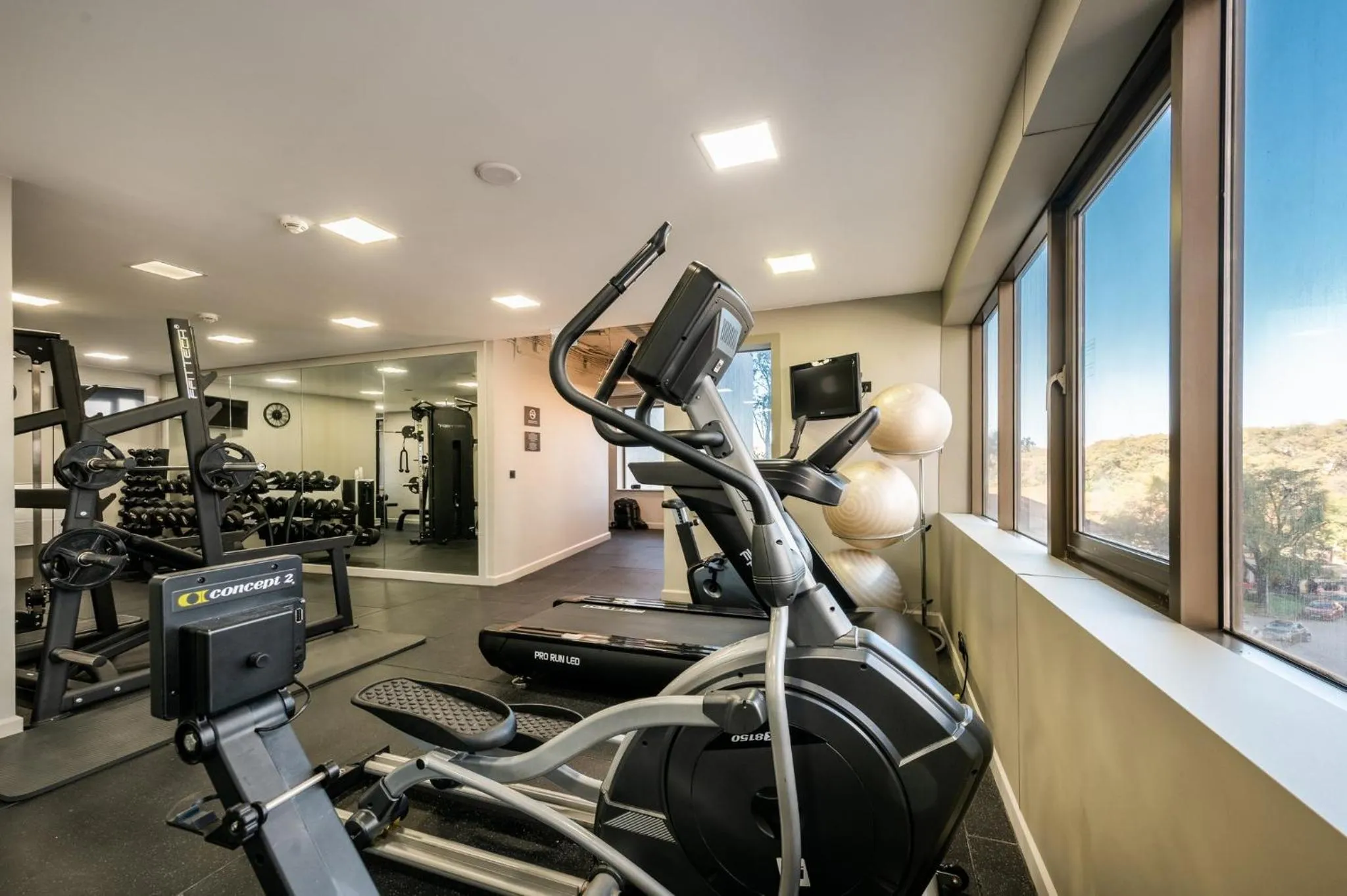 Fitness centre/facilities in Holiday Inn Lisbon-Continental by IHG