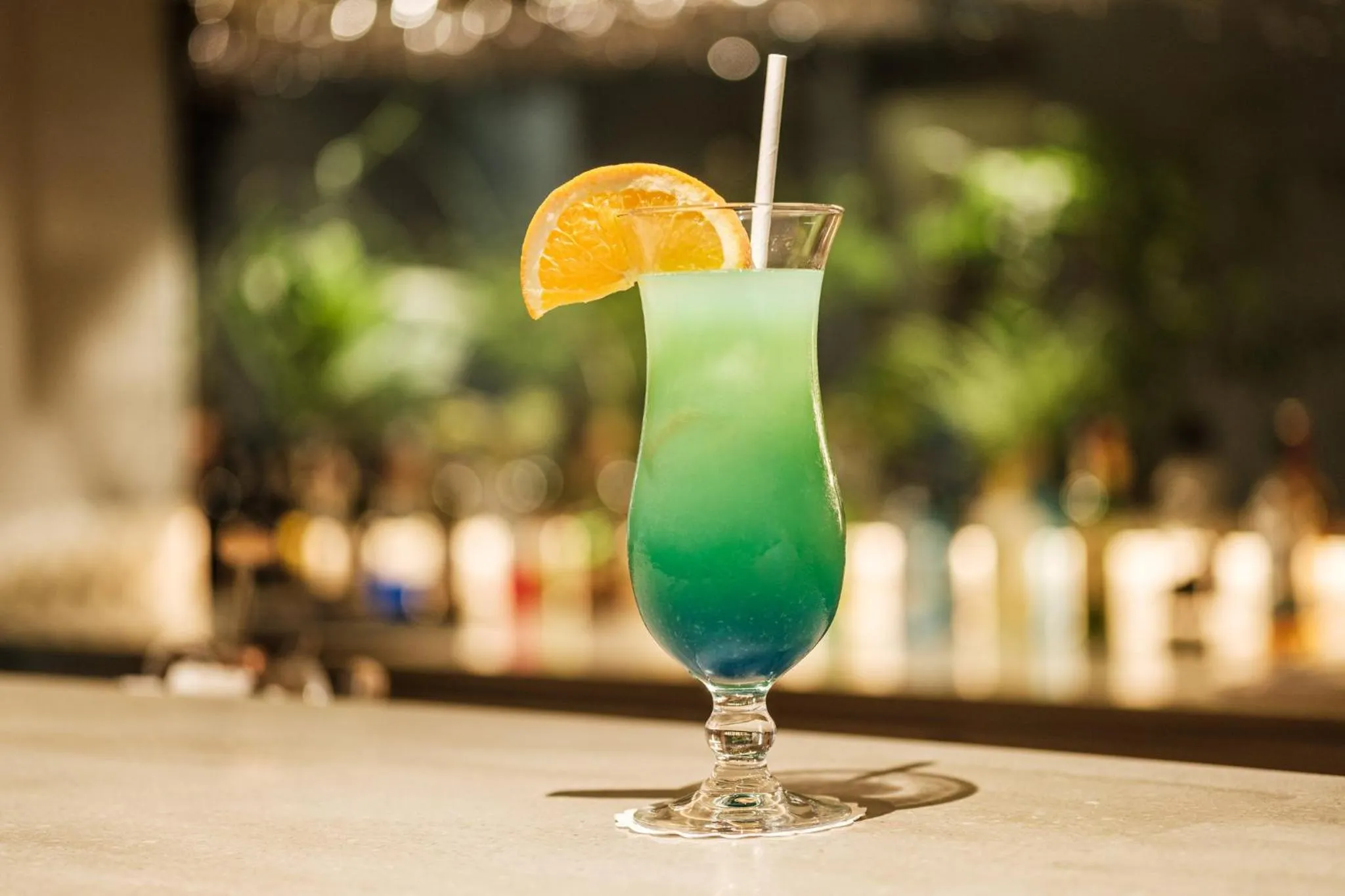 Lounge or bar in Holiday Inn Lisbon-Continental by IHG