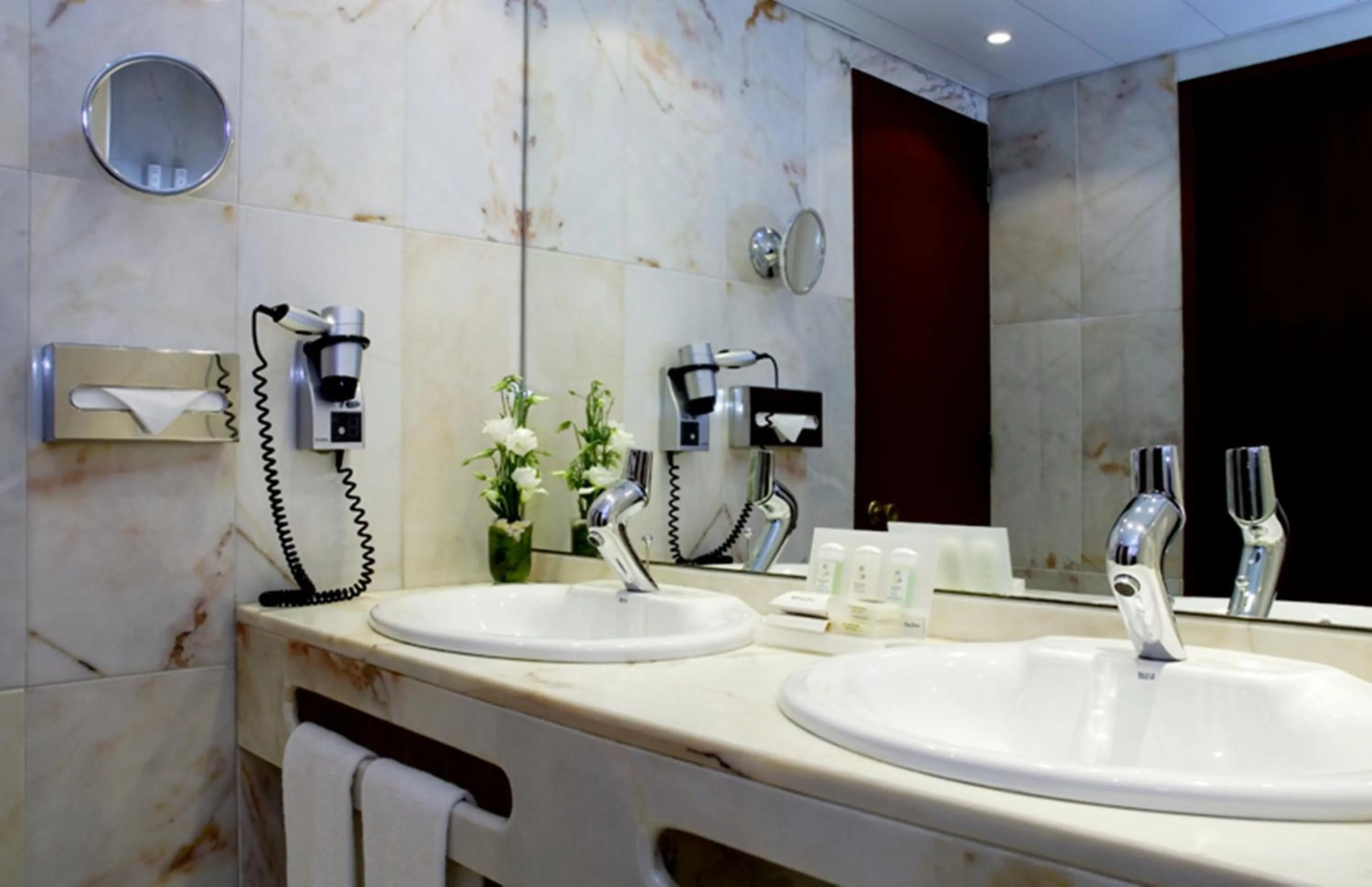 Bathroom in Holiday Inn Lisbon-Continental by IHG