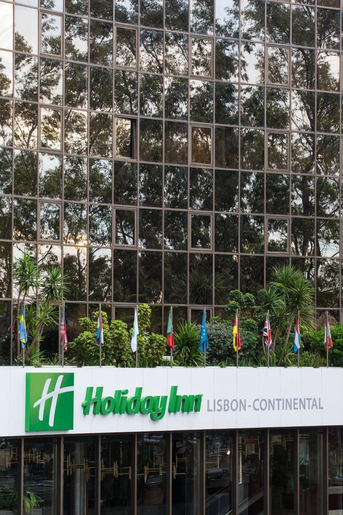 Property building in Holiday Inn Lisbon-Continental by IHG