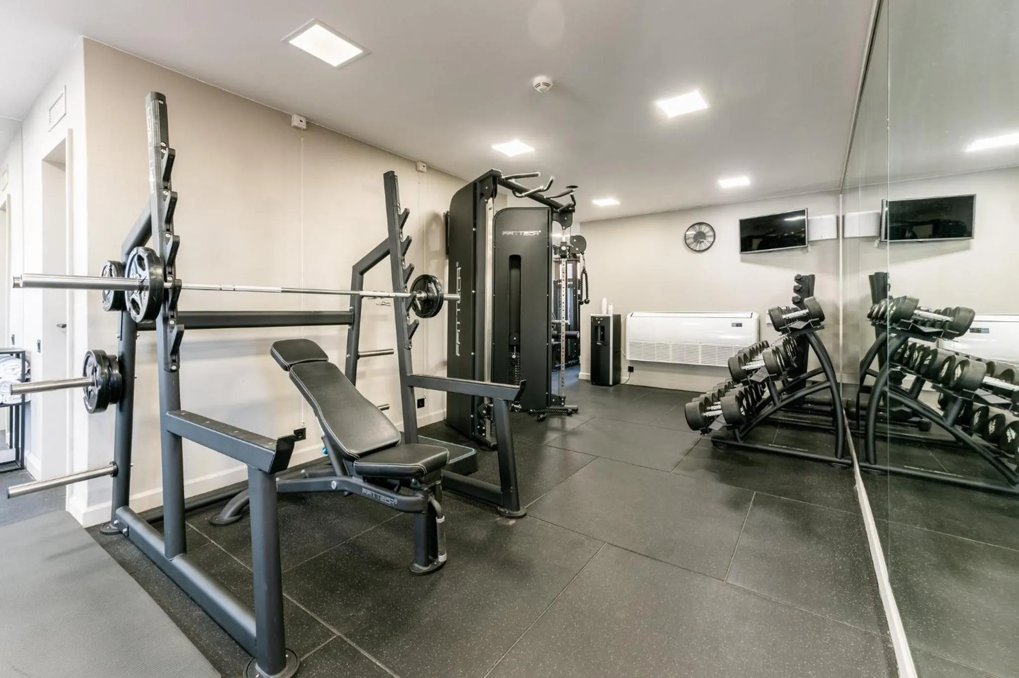Fitness centre/facilities in Holiday Inn Lisbon-Continental by IHG