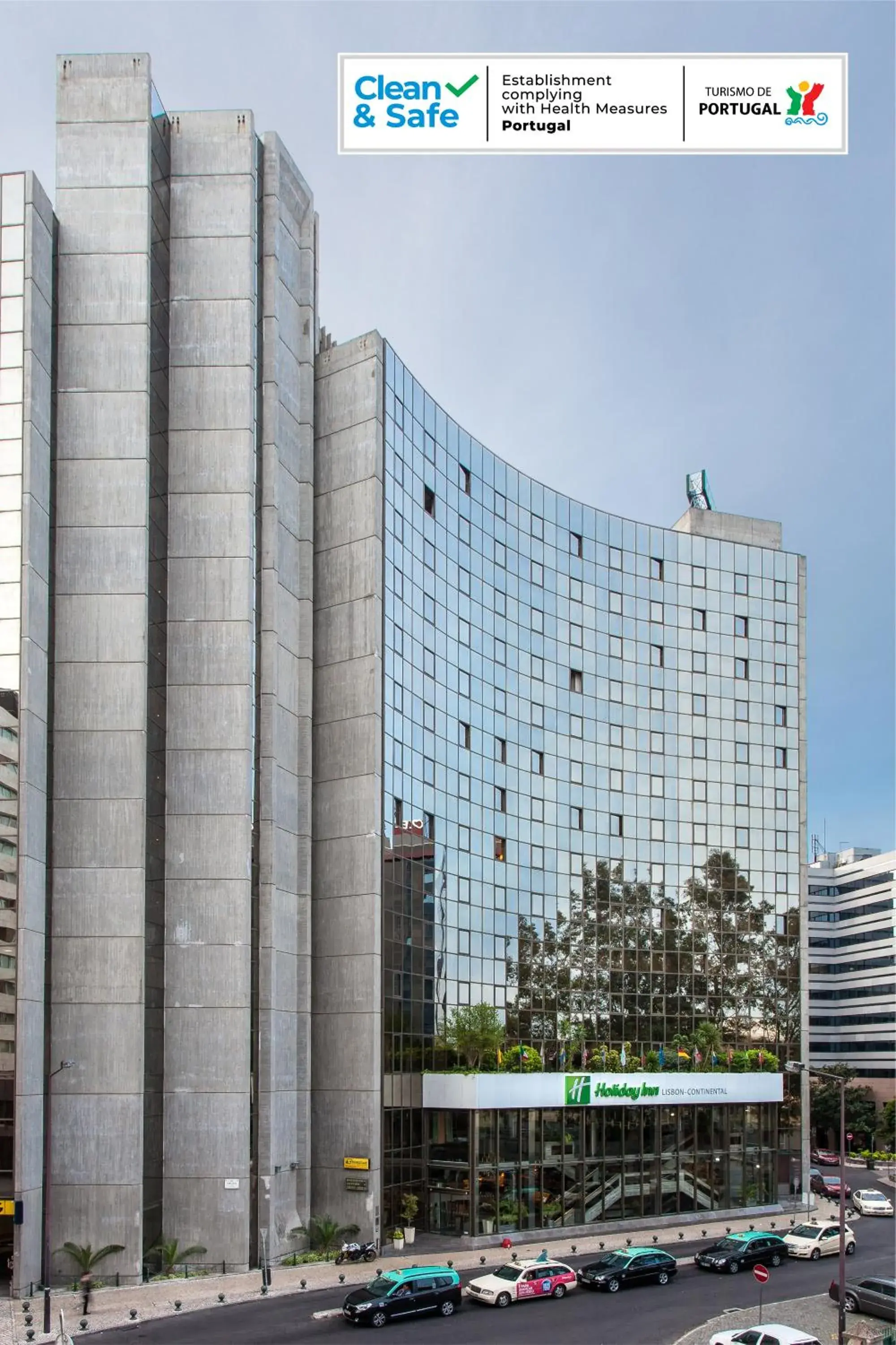 Property building in Holiday Inn Lisbon-Continental by IHG Property building in Holiday Inn Lisbon-Continental by IHG