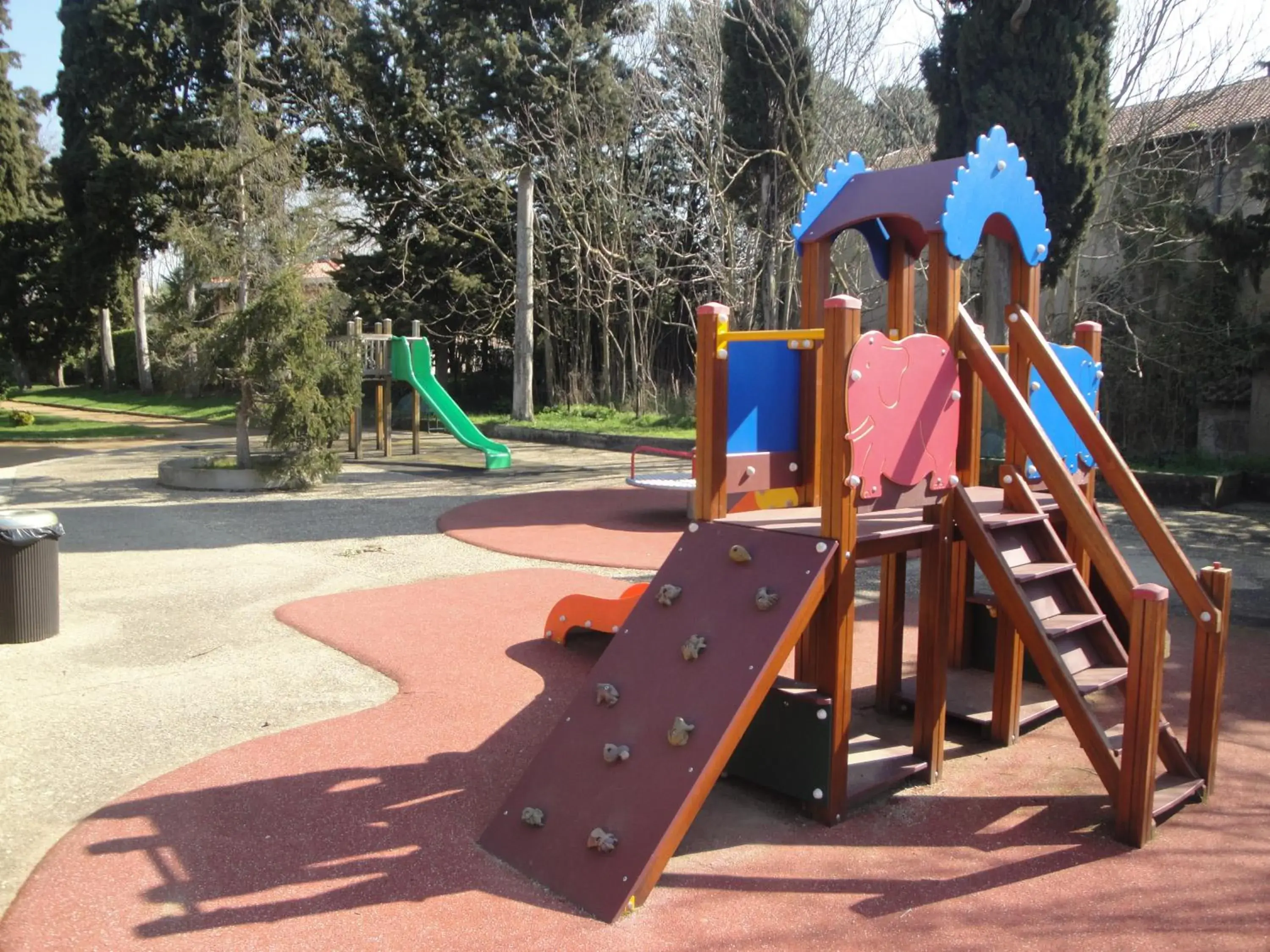 Children play ground, Children's Play Area in Hôtel Restaurant du Lauragais LOGIS DE FRANCE