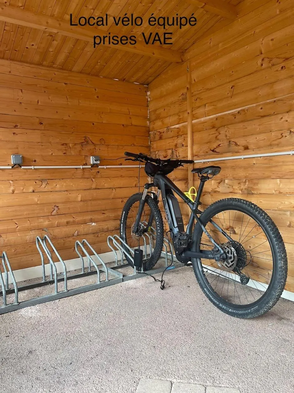 Cycling in Hôtel Restaurant du Lauragais LOGIS DE FRANCE