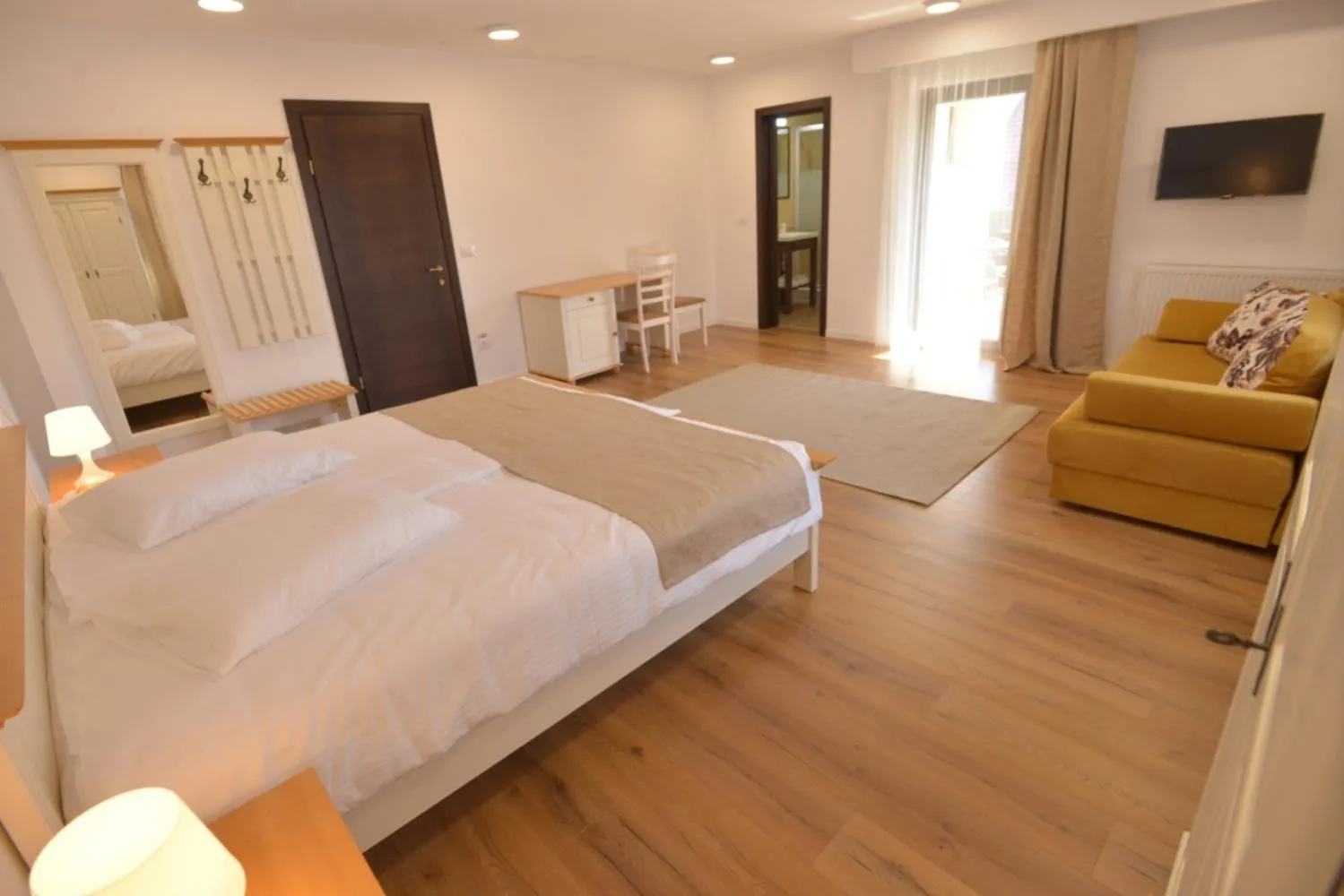 Family, Bed in Casa Anastasia