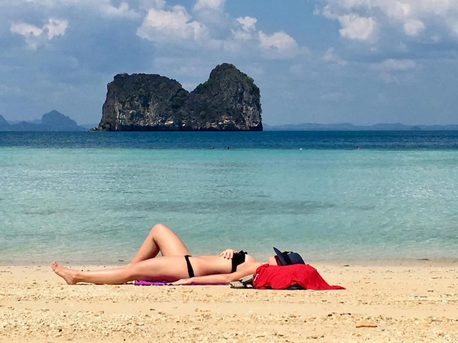 Beach in Mayalay Resort-Green Hotel