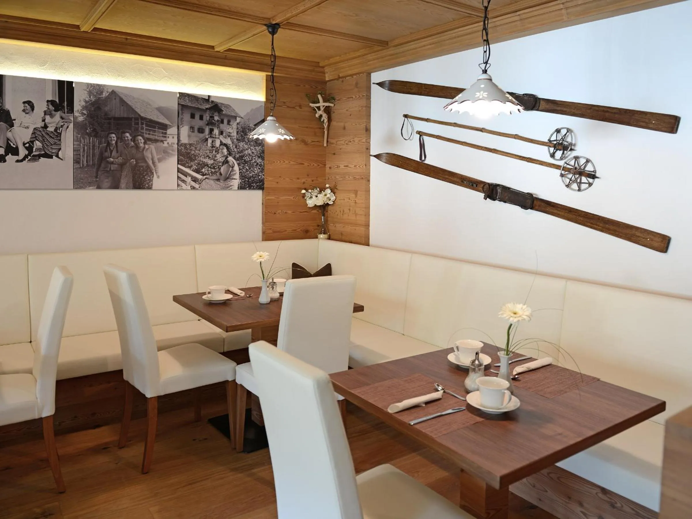 Buffet breakfast in Residence Rautal B&B ***S