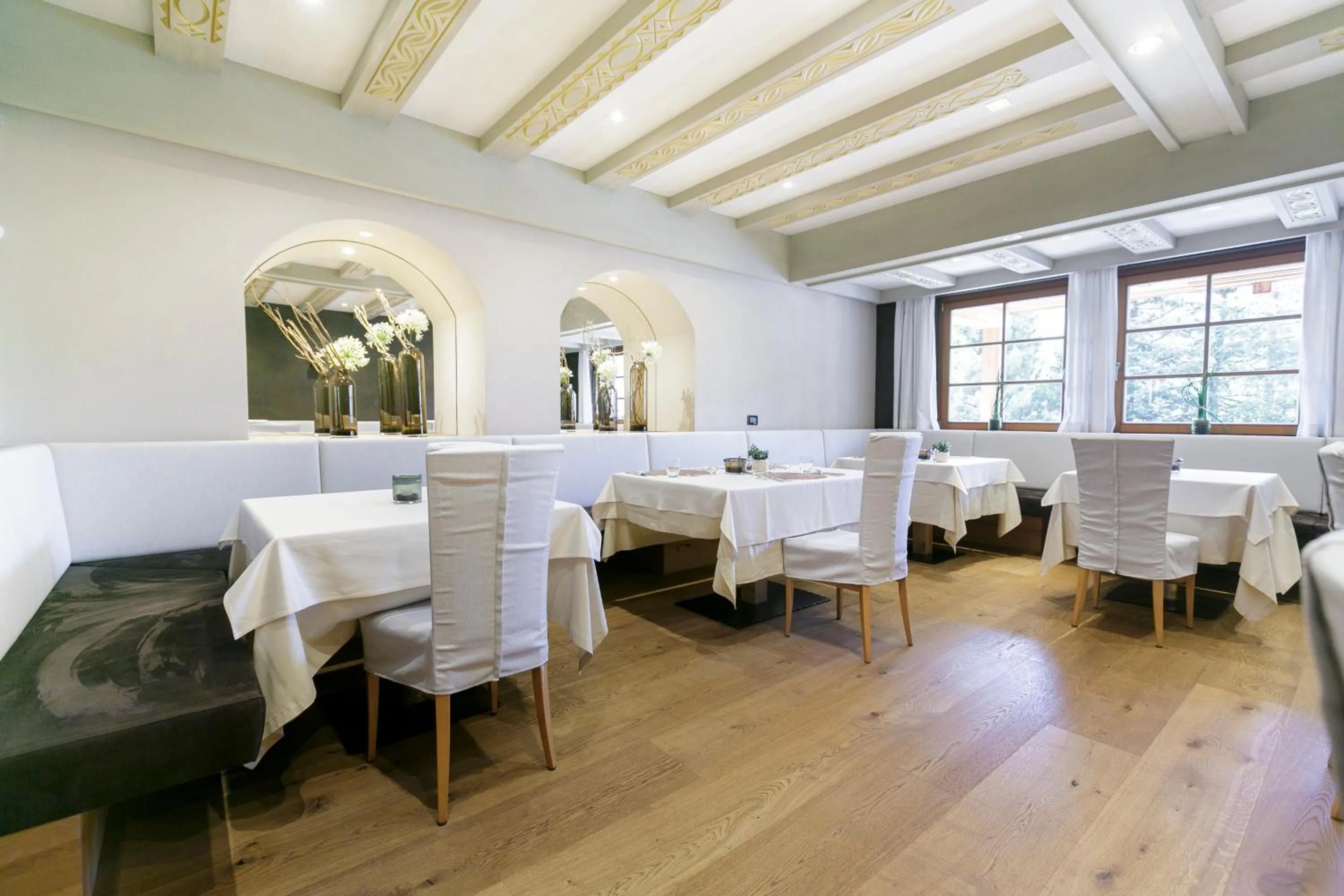 Restaurant/places to eat in Hotel Gran Paradiso